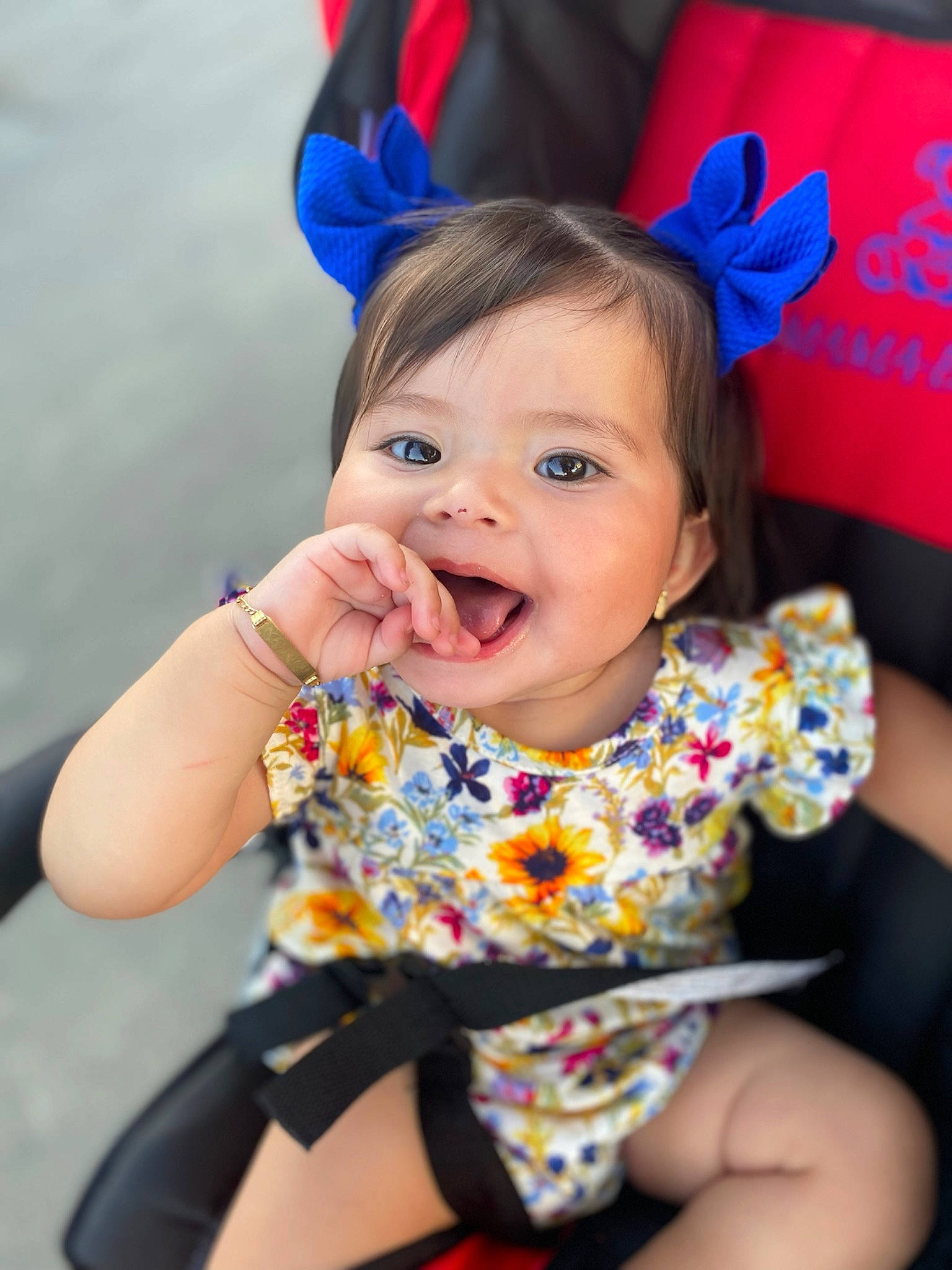 Brielle is registered to the contest to win money with this photo: baby, baby_toddler_clothing, blue, dress, eye, face, facial_expression, fun, hairstyle, happy, human_body, iris, organ, person, pink, purple, skin, sleeve, smile, toddler