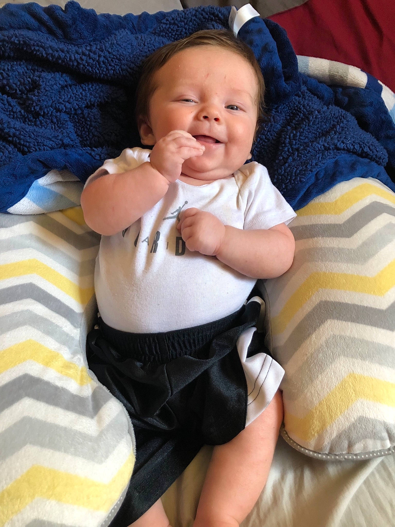 Lyle is registered to the contest to win money with this photo: baby, baby_products, child, finger, leg, person, skin, smile, thumb, toddler