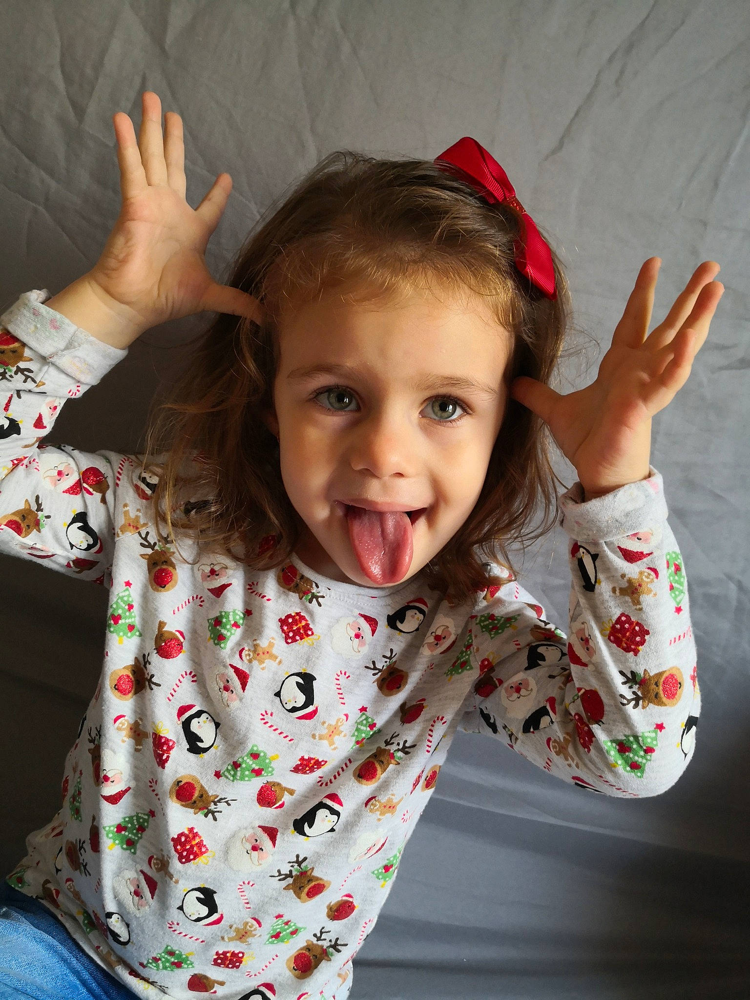 Lilou a rejoint le concours — aidez-le/la à gagner de superbes lots ! arm, baby, cheek, child, child_model, ear, face, facial_expression, finger, fun, gesture, hand, happy, head, joy, nose, organ, person, photography, skin