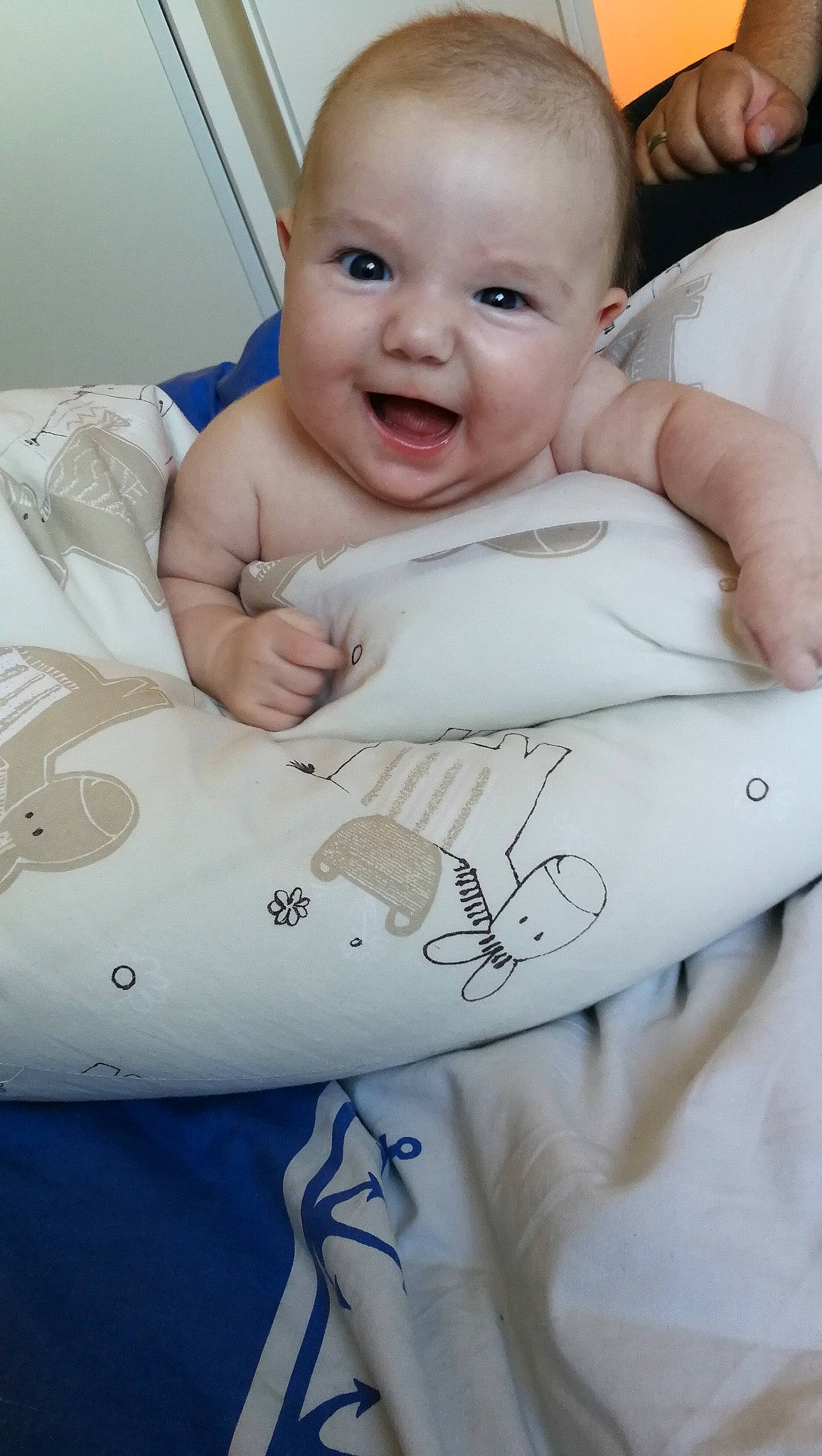 Lysa a rejoint le concours — aidez-le/la à gagner de superbes lots ! baby, baby_products, cheek, child, face, head, person, product, skin, smile, toddler