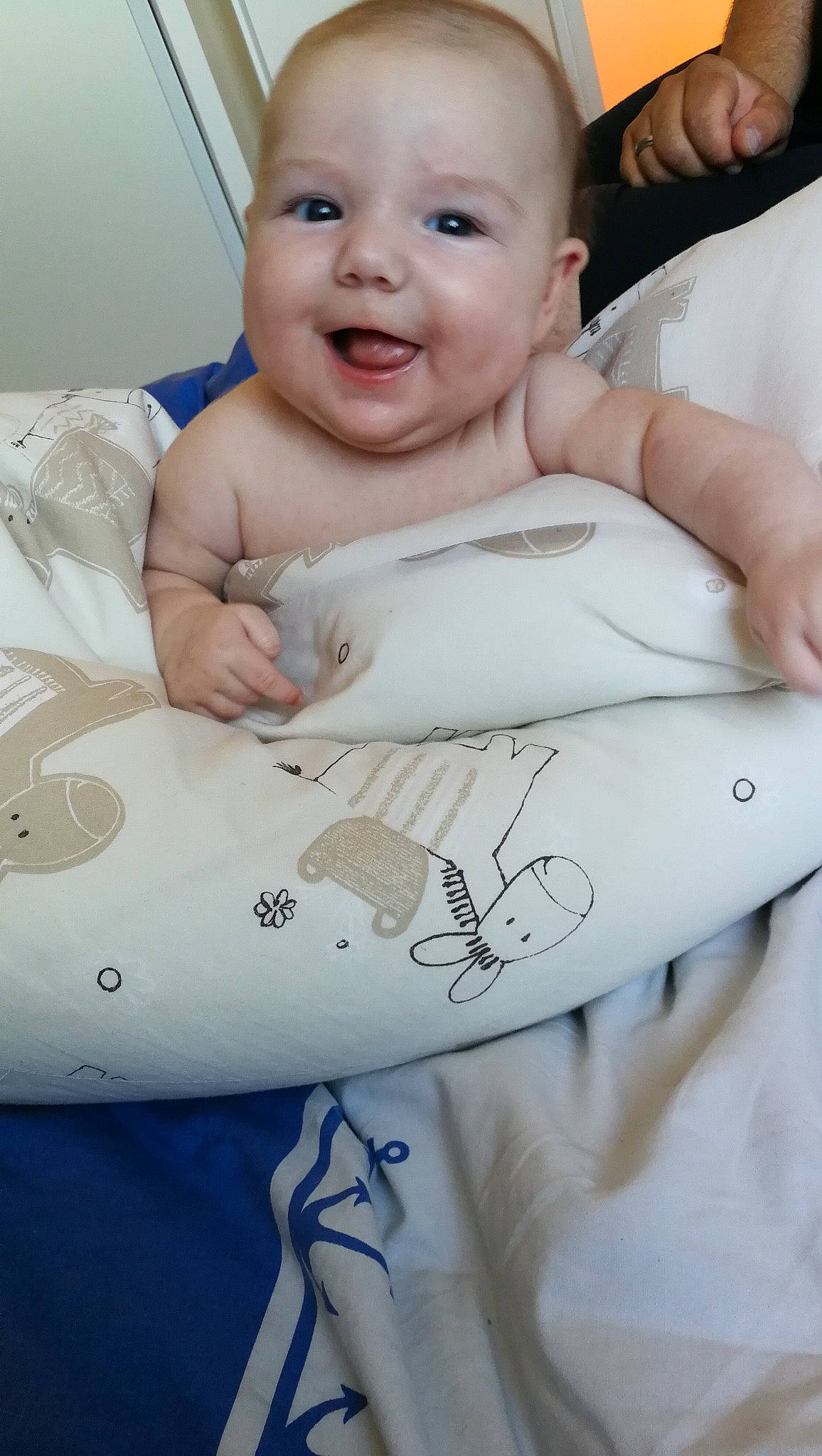 Lysa a rejoint le concours — aidez-le/la à gagner de superbes lots ! baby, baby_products, cheek, child, person, product, skin, smile, toddler