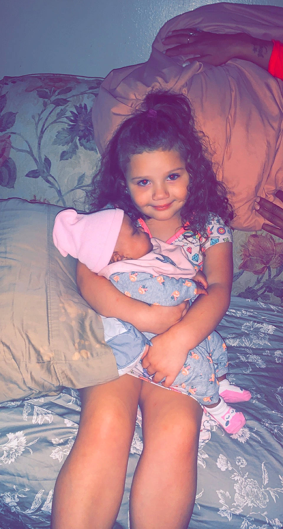 Aveyah is registered to the contest to win money with this photo: black_hair, cool, flash_photography, happy, head, human_body, iris, joy, leg, lingerie, lingerie_top, mouth, muscle, person, pink, purple, shoulder, skin, smile, textile