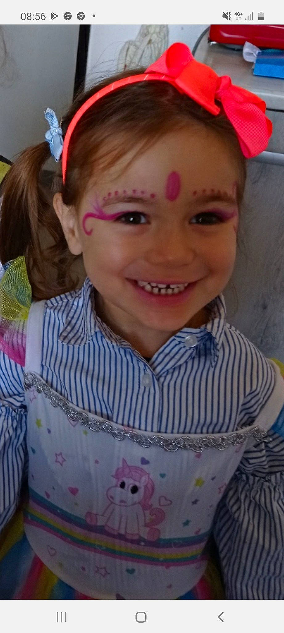 Kataleya participe au concours pour gagner de l'argent avec cette photo : baby_toddler_clothing, cap, cheek, costume_accessory, eye, facial_expression, fashion_accessory, forehead, hair, hair_accessory, hairstyle, happy, head, headgear, headpiece, iris, joy, mouth, nose, person