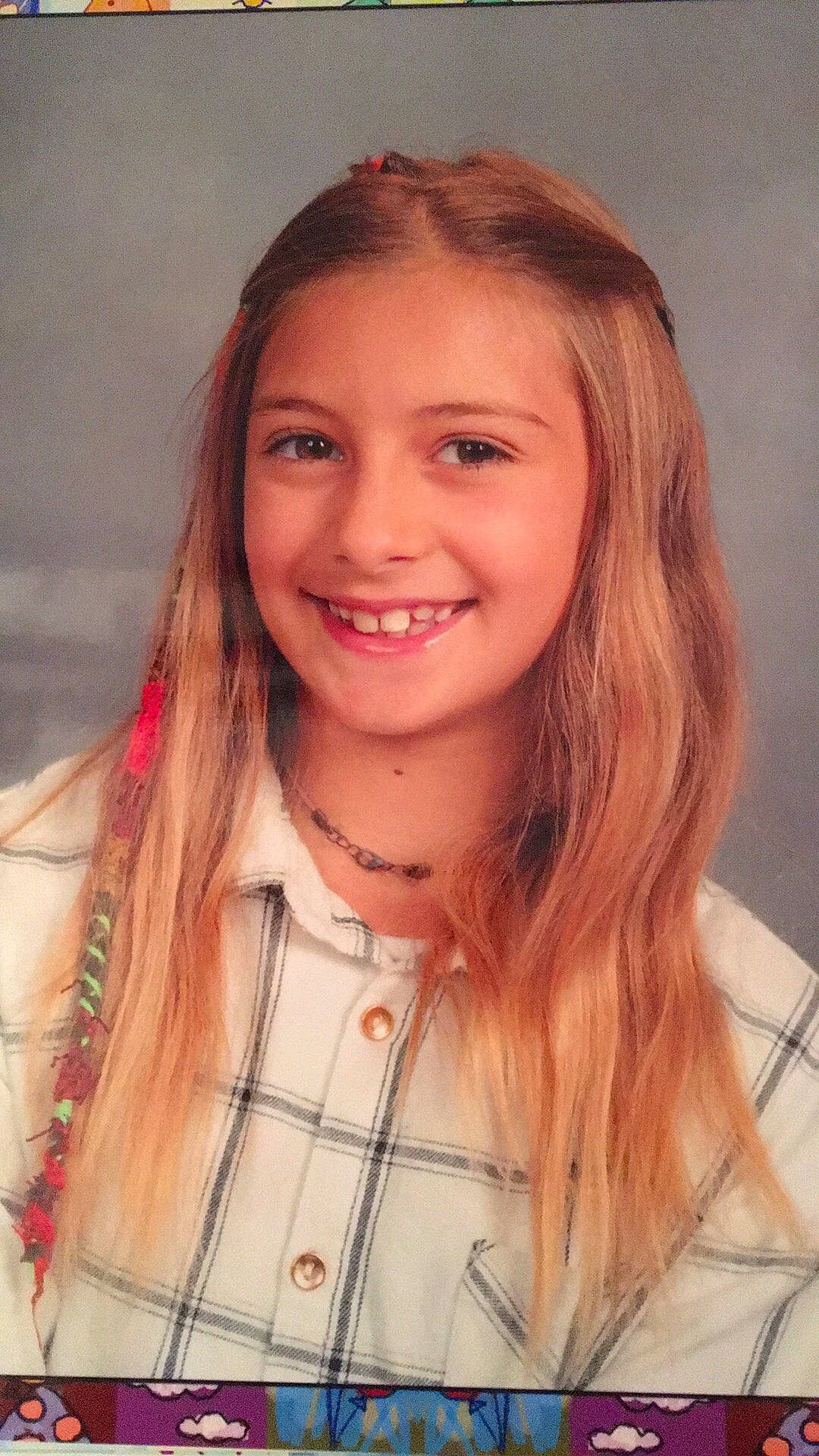 Riana participe au concours pour gagner de l'argent avec cette photo : bangs, beauty, blond, brown_hair, cheek, chin, eyebrow, forehead, girl, hair, hair_coloring, hairstyle, human_hair_color, joy, layered_hair, lip, long_hair, person, red_hair, selfie