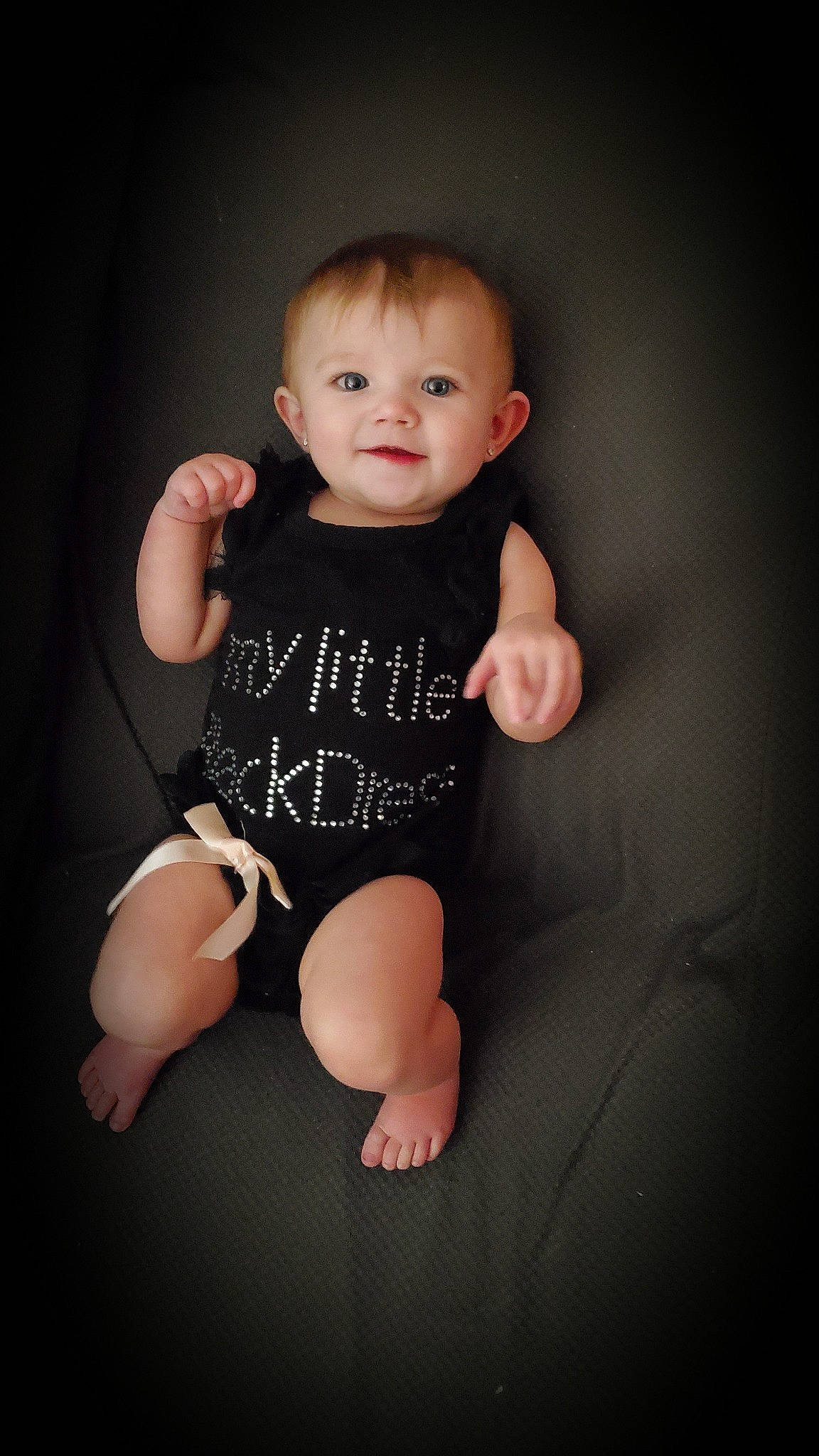 Amariana is registered to the contest to win money with this photo: arm, baby, black, cheek, child, child_model, eye, face, finger, flash_photography, hand, head, leg, lip, person, photography, product, sitting, skin, standing