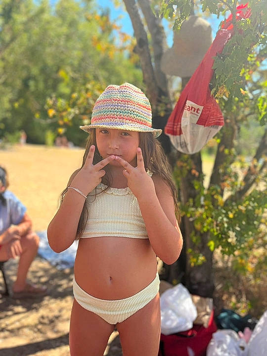 May Line participe au concours pour gagner de l'argent avec cette photo : baby, beauty, brassiere, cap, event, fun, hat, headwear, human_leg, leisure, lingerie, person, recreation, swimsuit_bottom, swimsuit_top, swimwear, thigh, toddler, tree, trunk