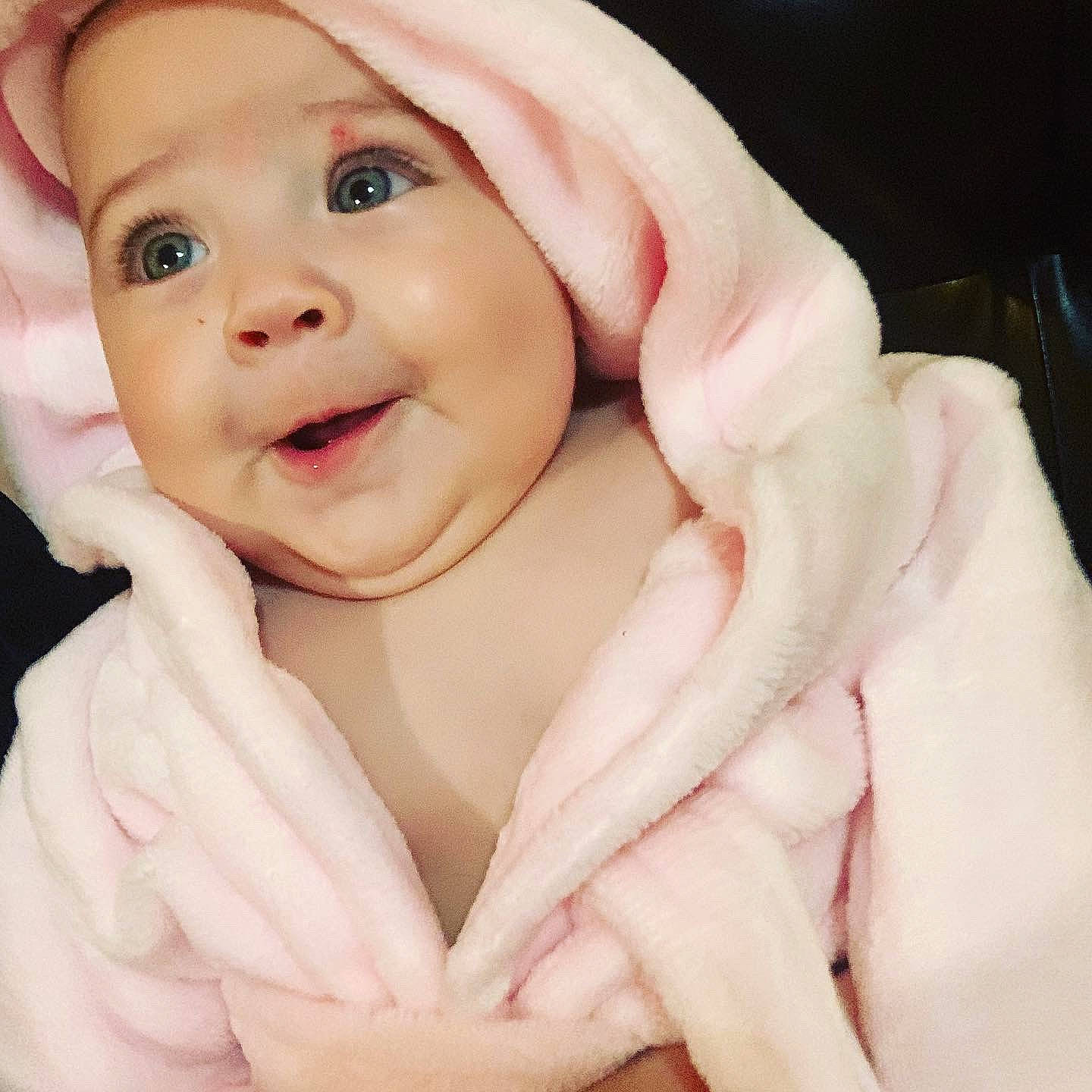 Marianna is registered to the contest to win money with this photo: baby, baby_making_funny_faces, beauty, cheek, child, chin, eye, face, facial_expression, flesh, hand, head, lip, mouth, nose, person, pink, portrait_photography, skin, smile