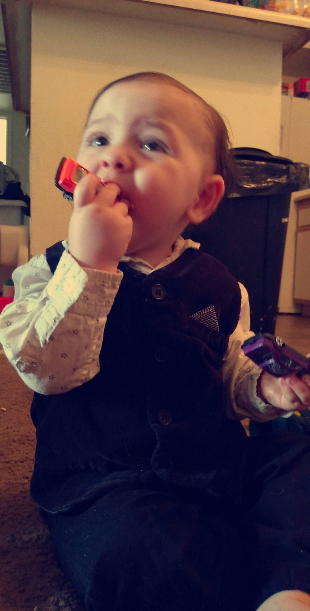 Antonio is registered to the contest to win money with this photo: baby, cheek, child, chin, ear, eating, eye, face, food, head, mouth, nose, person, toddler