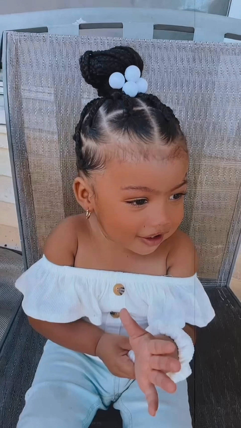 Yasmine is registered to the contest to win money with this photo: baby_toddler_clothing, bridal_accessory, bun, dress, ear, embellishment, eyelash, formal_wear, gown, hair, happy, head, headband, headpiece, jewellery, neck, person, sleeve, smile, toddler