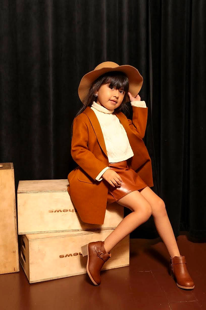 Kaitlyn joined the competition — help win amazing prizes! black_hair, brown_hair, curtain, event, eyewear, fashion_design, fashion_model, foot, hat, high_heels, human_leg, knee, long_hair, peach, person, sandal, shoe, sitting, sun_hat, thigh