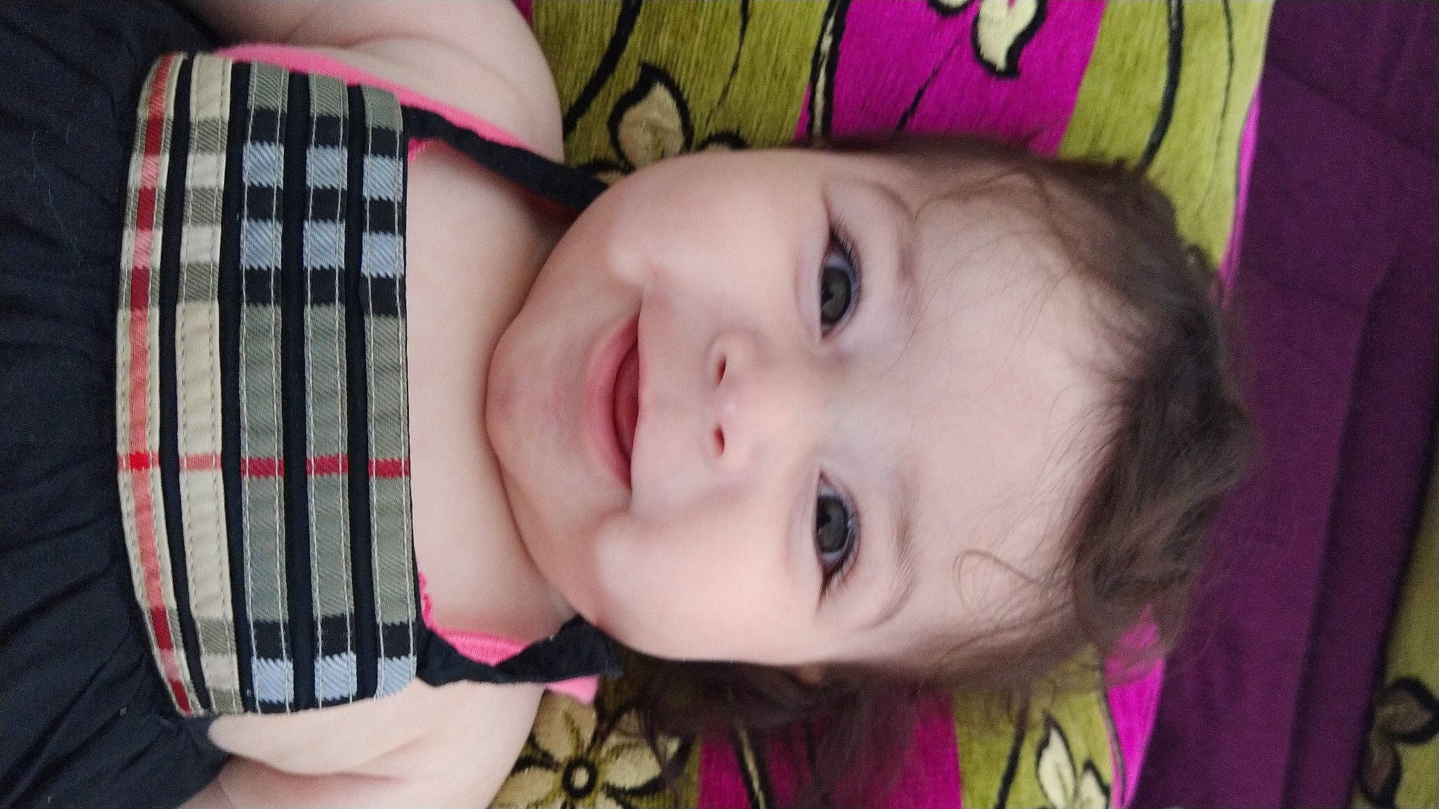 Jade participe au concours pour gagner de l'argent avec cette photo : cheek, chin, eye, eyebrow, eyelash, face, forehead, hair, hairstyle, head, human_body, iris, lip, mouth, nose, organ, person, product, purple, skin