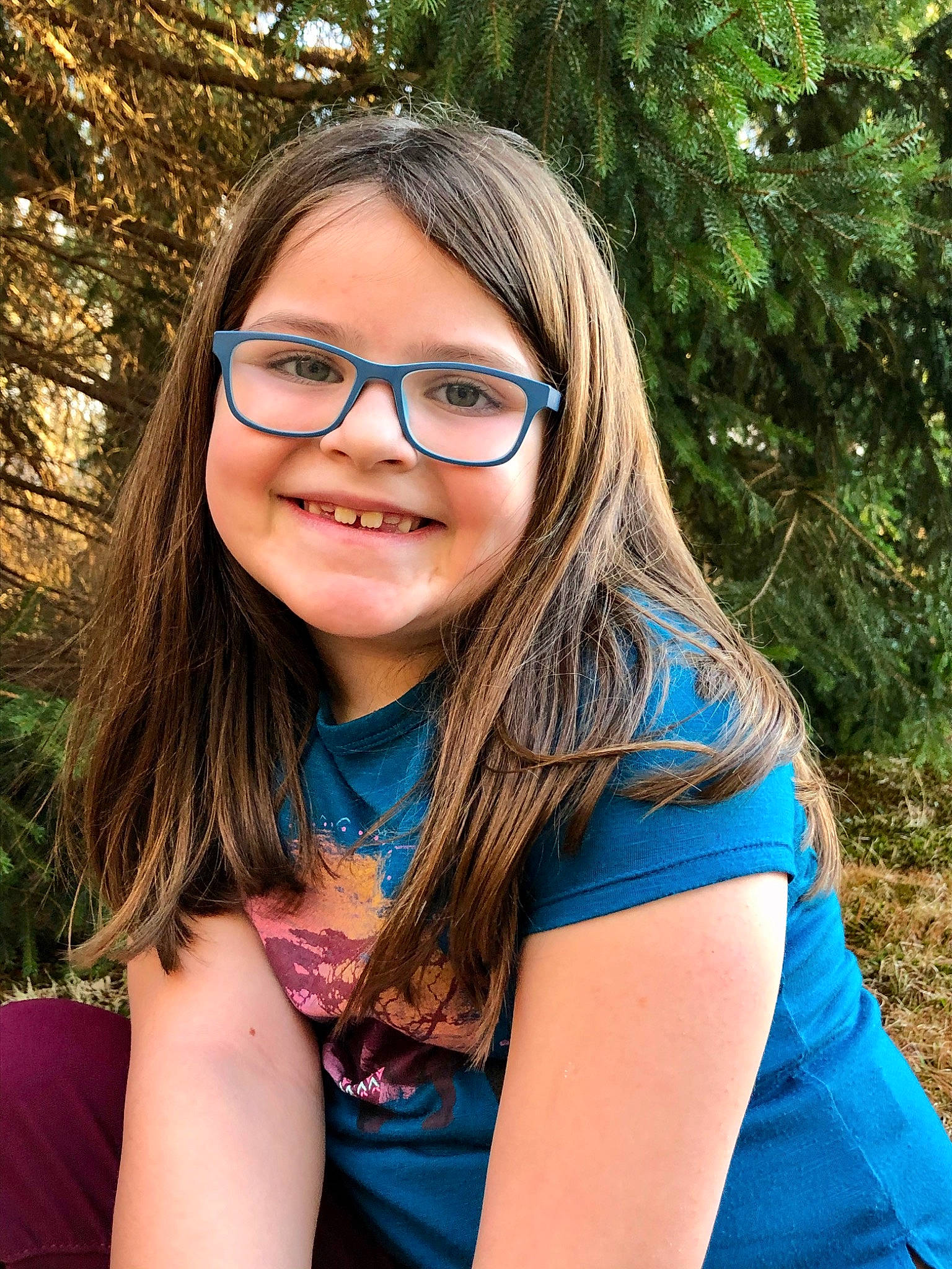 Autumn is registered to the contest to win money with this photo: beauty, blond, blue, botany, brown_hair, eyewear, face, glasses, grass, green, hair, hairstyle, head, joy, lady, lip, long_hair, person, photography, shoulder