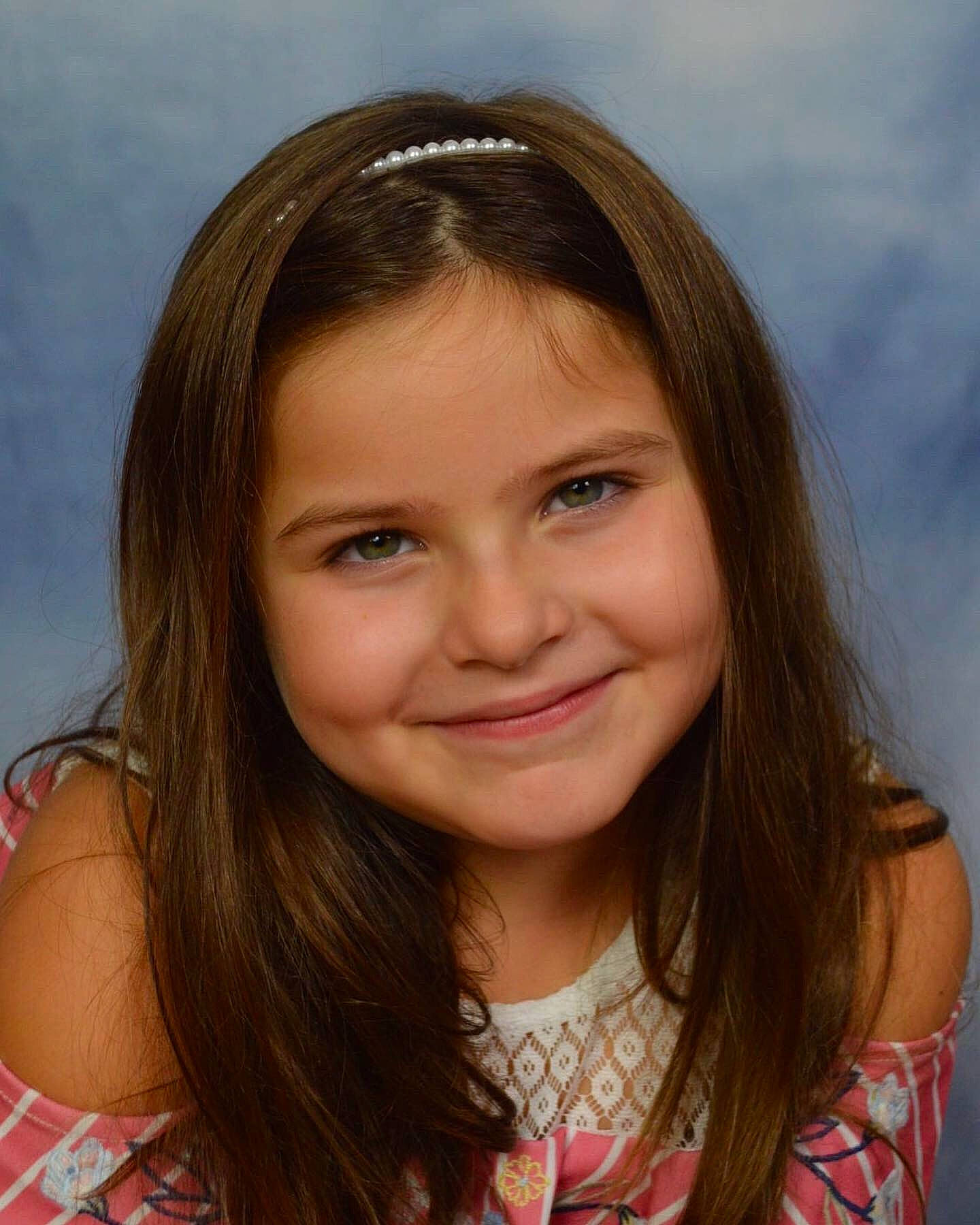 Autumn is registered to the contest to win money with this photo: bangs, beauty, blond, brown_hair, cheek, child, child_model, chin, eyebrow, face, feathered_hair, forehead, hair, hair_coloring, hairstyle, head, joy, layered_hair, lip, long_hair