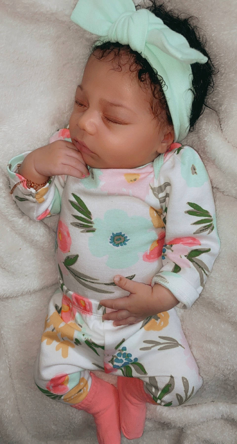 Diava is registered to the contest to win money with this photo: baby, baby_products, baby_toddler_clothing, bonnet, cheek, child, hair_accessory, headband, human, person, skin, toddler