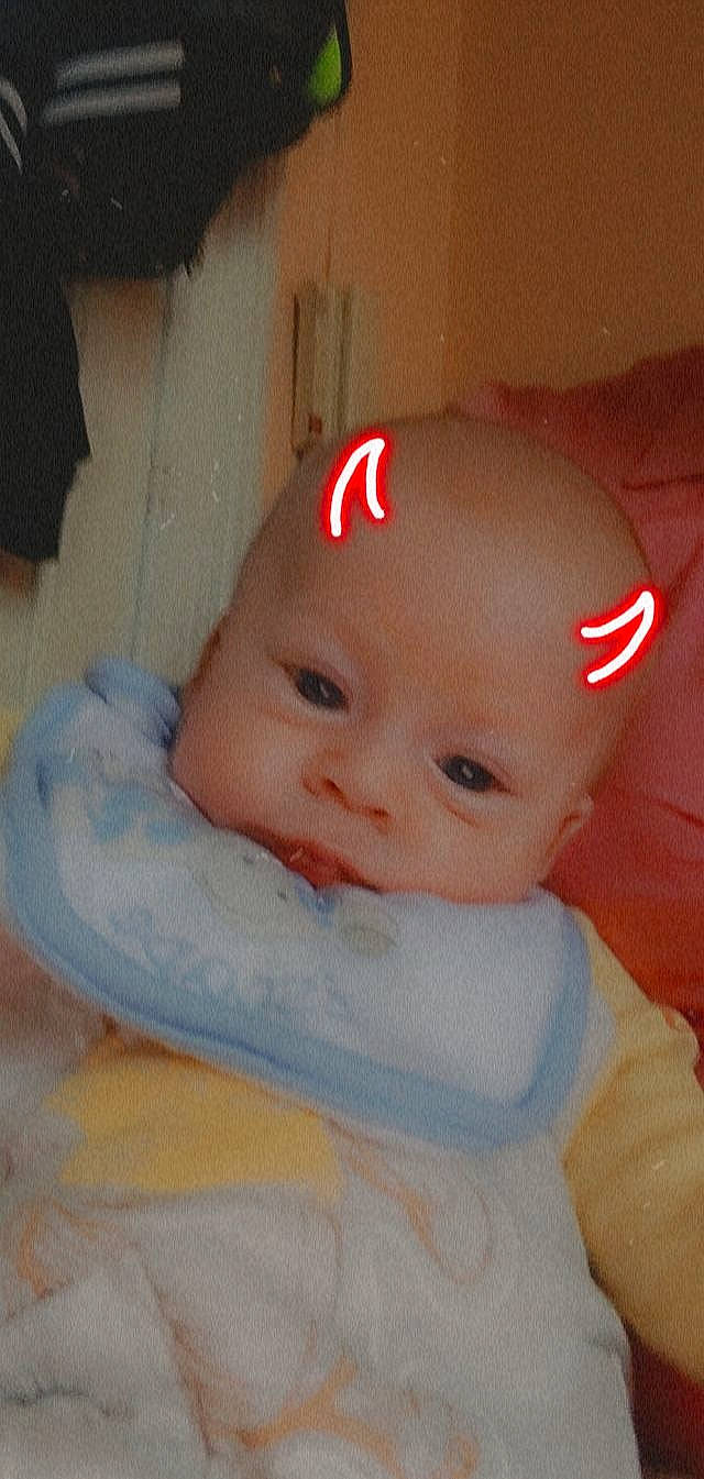 Scott participe au concours pour gagner de l'argent avec cette photo : baby, baby_products, baby_toddler_clothing, cheek, chin, ear, eye, eyebrow, eyelash, forehead, fun, headgear, iris, lip, mouth, neck, nose, person, skin, sleeve