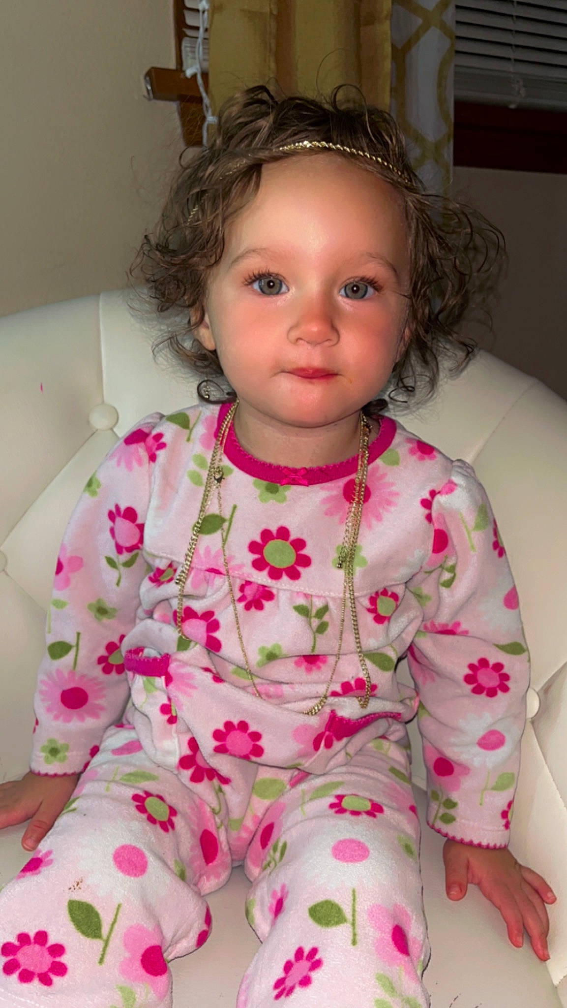 Luna is registered to the contest to win money with this photo: baby_toddler_clothing, beauty, cheek, child, day_dress, eye, eyelash, face, goggles, hair, head, iris, magenta, pattern, person, pink, skin, sleeve, textile, toddler