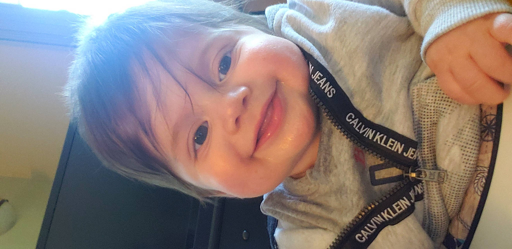 Bronson is registered to the contest to win money with this photo: cheek, chin, ear, eye, eyebrow, eyelash, facial_expression, forehead, hair, hairstyle, head, human_body, joy, lip, mouth, neck, nose, person, skin, smile