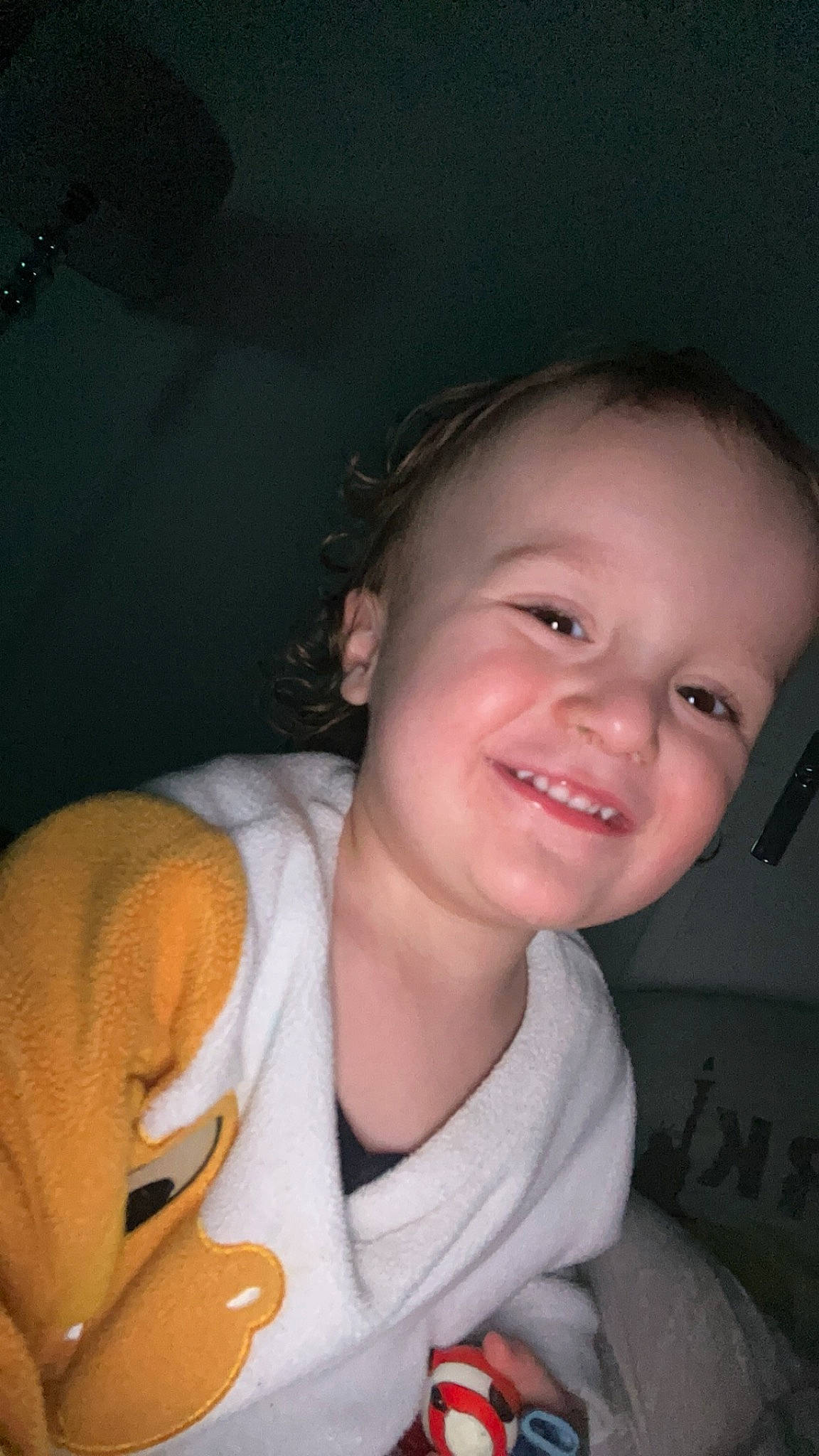 Tylio a rejoint le concours — aidez-le/la à gagner de superbes lots ! cheek, chin, ear, eyebrow, flash_photography, forehead, gesture, hair, happy, human_body, iris, jaw, joy, lip, mouth, neck, nose, organ, person, skin