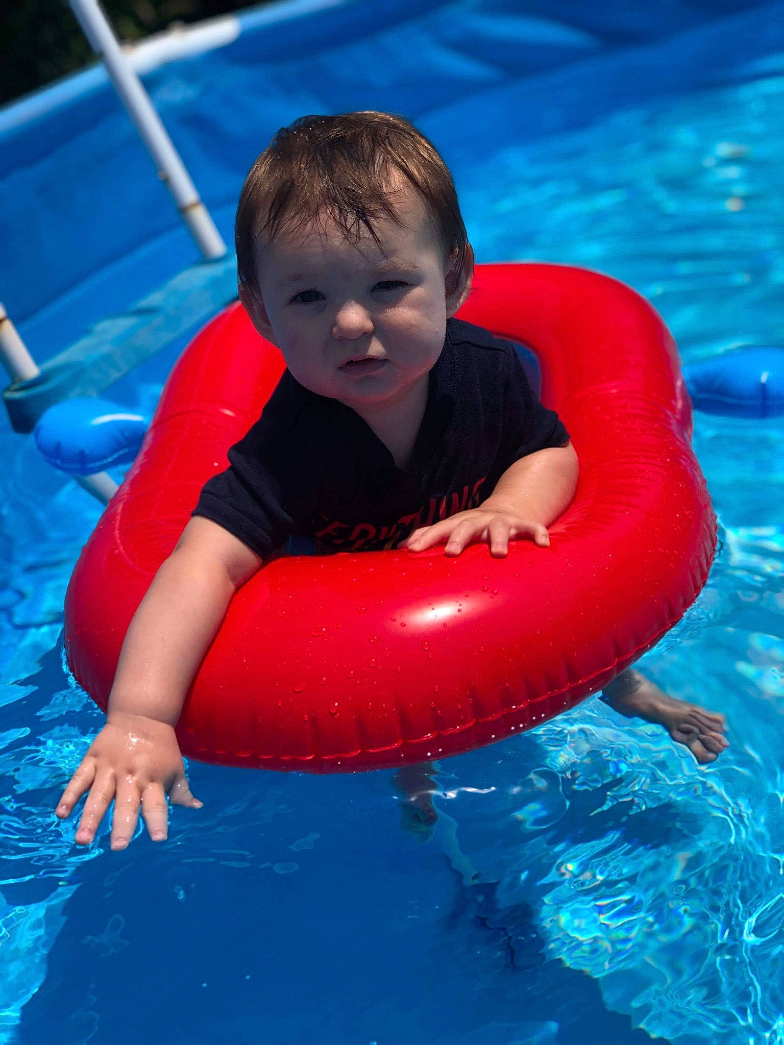 William is registered to the contest to win money with this photo: baby_float, baby_products, child, fun, games, inflatable, leisure, lifejacket, person, play, product, recreation, swimming_pool