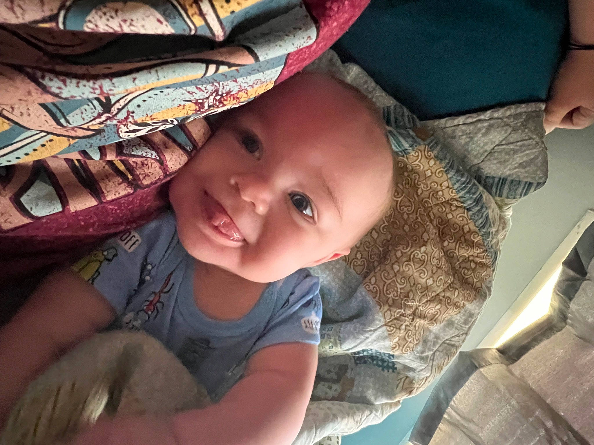 Jasper is registered to the contest to win money with this photo: baby, beauty, cheek, comfort, eye, facial_expression, fun, hairstyle, happy, head, iris, joy, lip, mouth, nose, person, skin, smile, textile, toddler