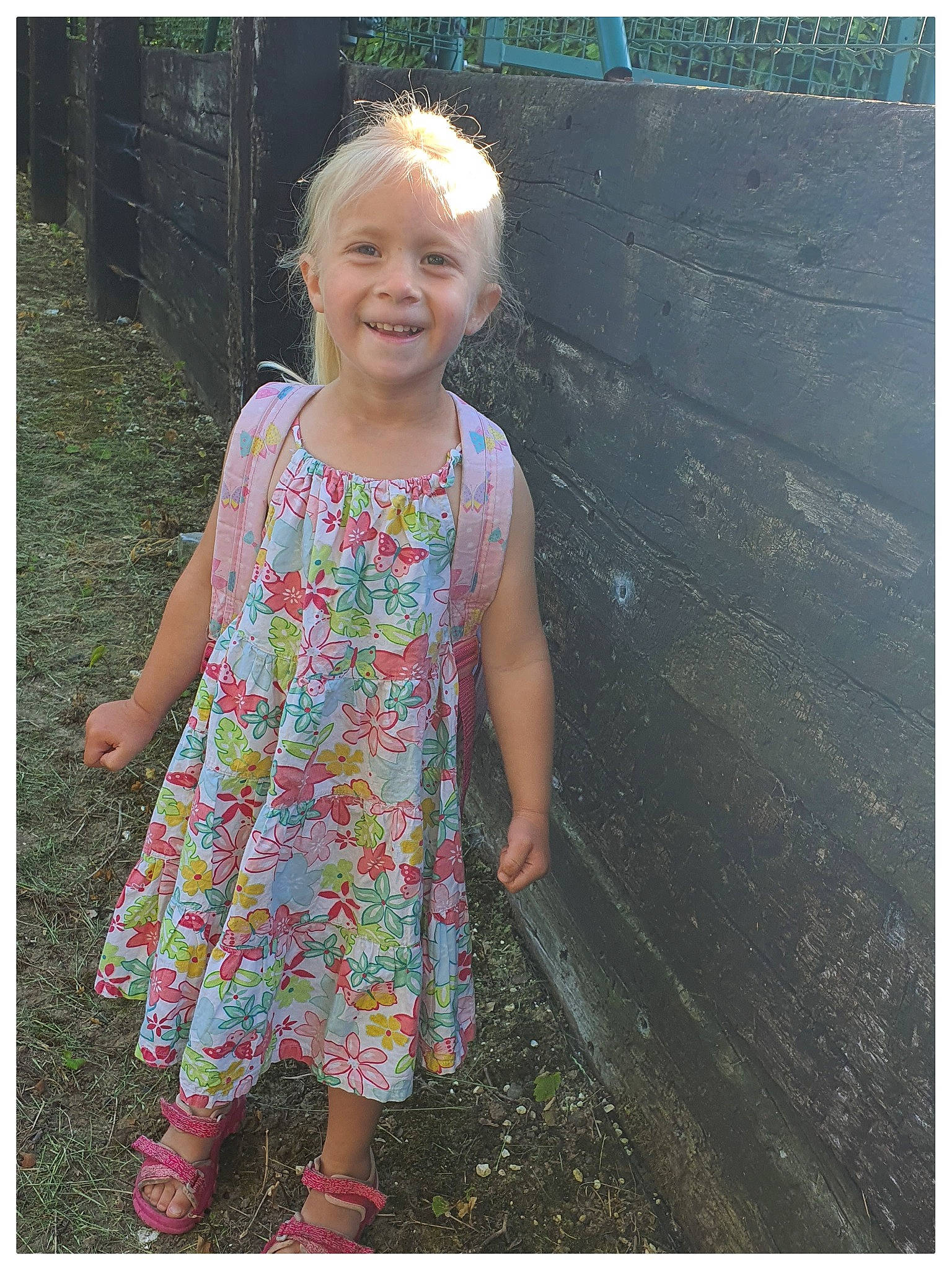 Elyna participe au concours pour gagner de l'argent avec cette photo : adaptation, baby_toddler_clothing, beauty, day_dress, dress, gesture, grass, hair, happy, head, human_body, joy, magenta, one_piece_garment, people_in_nature, person, sleeve, smile, t_shirt, tints_and_shades