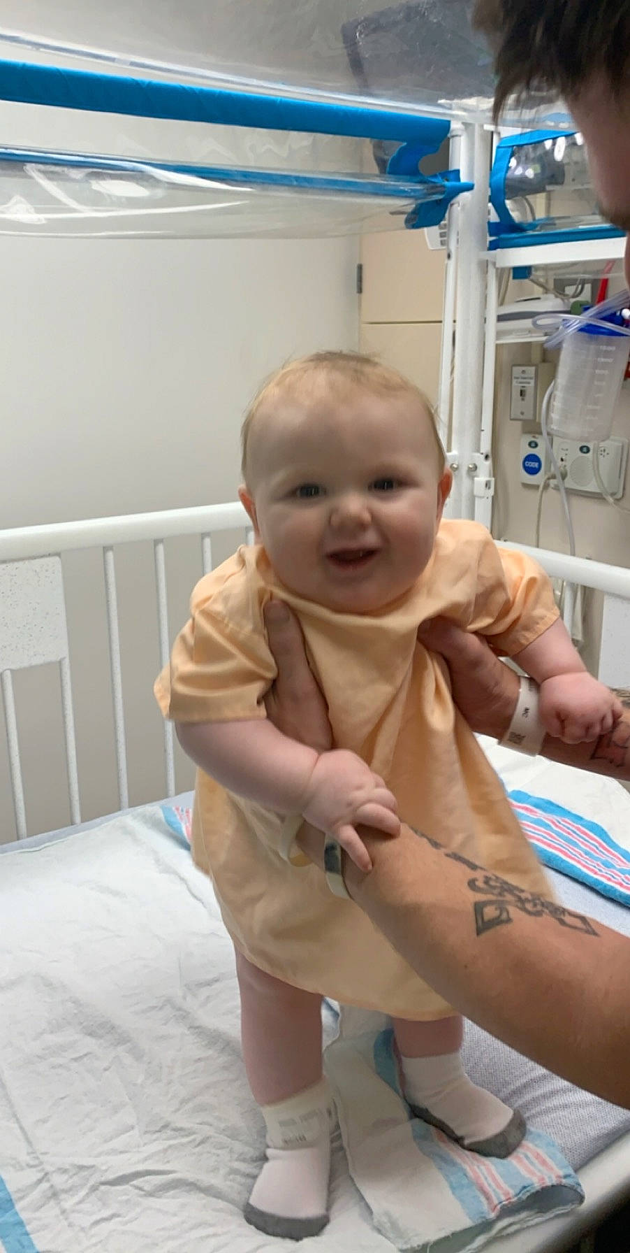 Kenny is registered to the contest to win money with this photo: arm, baby, child, joy, person, skin, toddler