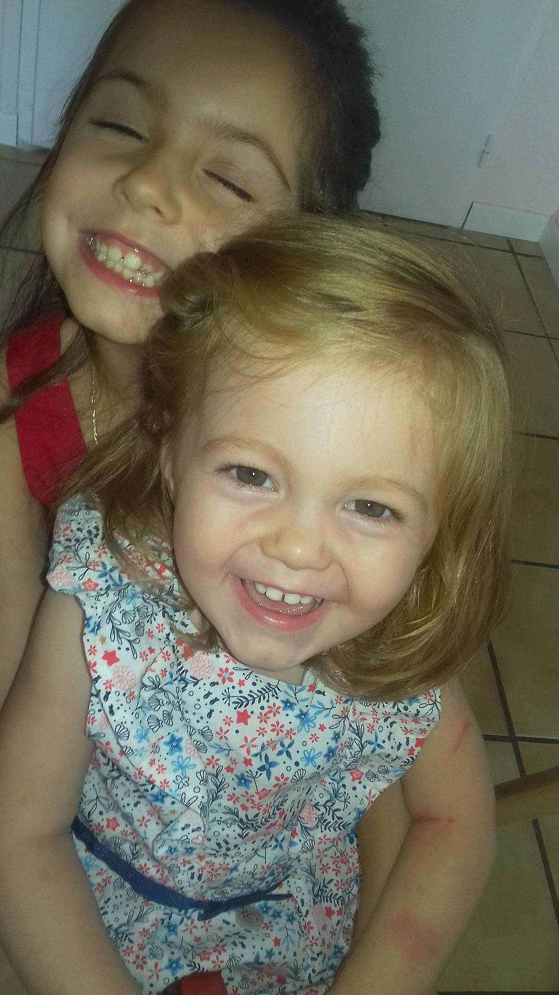 Camille a rejoint le concours — aidez-le/la à gagner de superbes lots ! cheek, child, chin, eye, face, facial_expression, forehead, fun, happy, head, iris, joy, laugh, lip, mouth, nose, organ, person, skin, smile