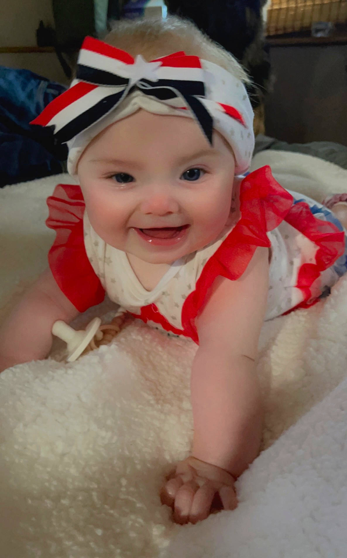 Ari is registered to the contest to win money with this photo: baby, baby_toddler_clothing, cap, child, christmas, costume_hat, event, facial_expression, fashion_accessory, fun, hair_accessory, happy, head, headband, headpiece, headwear, joy, person, personal_protective_equipment, pink