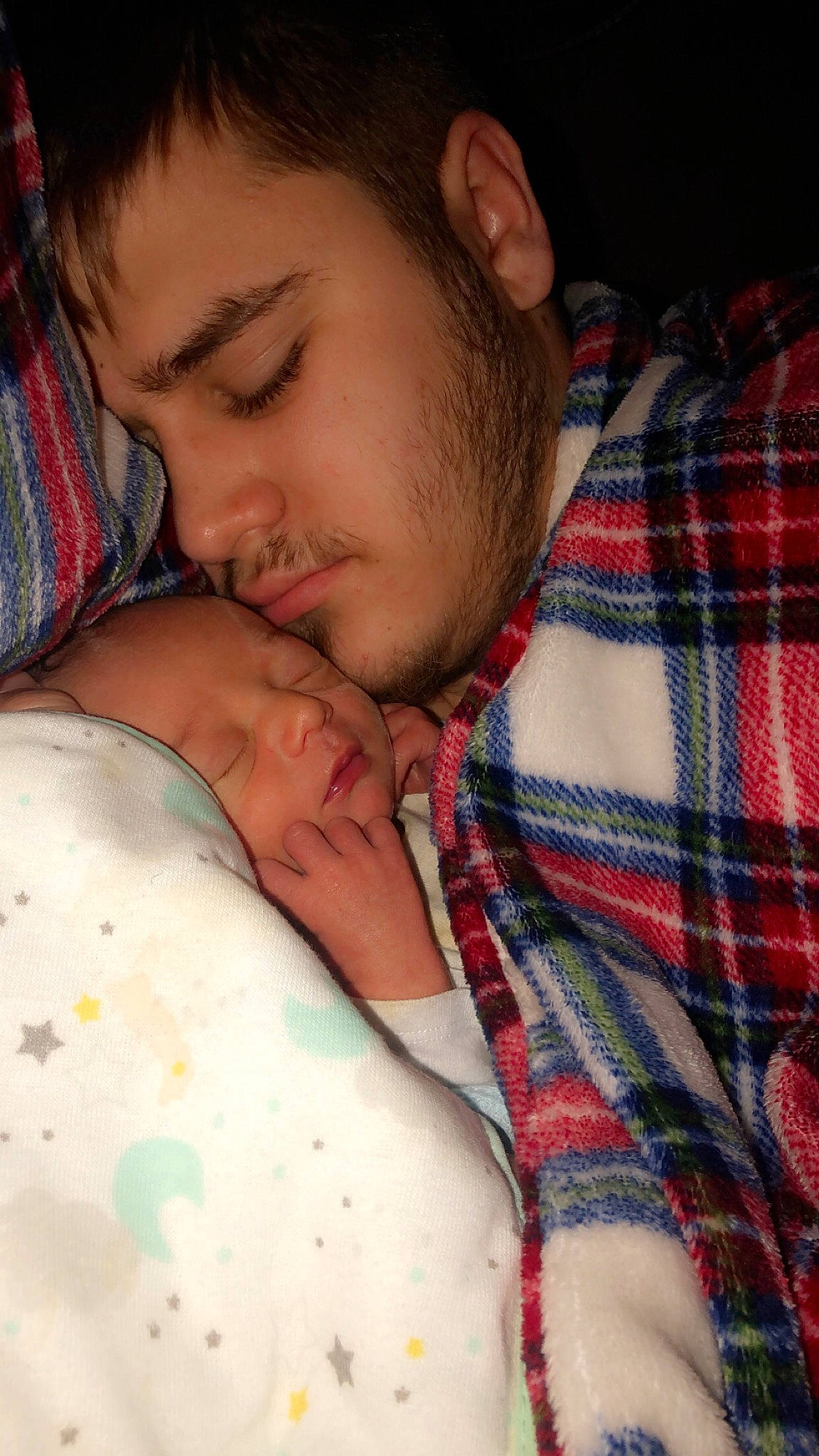 Silas Blaine  is registered to the contest to win money with this photo: arm, cheek, chest, design, face, flesh, hand, lip, male, mouth, muscle, nap, neck, nose, pattern, person, plaid, skin, sleep, tartan