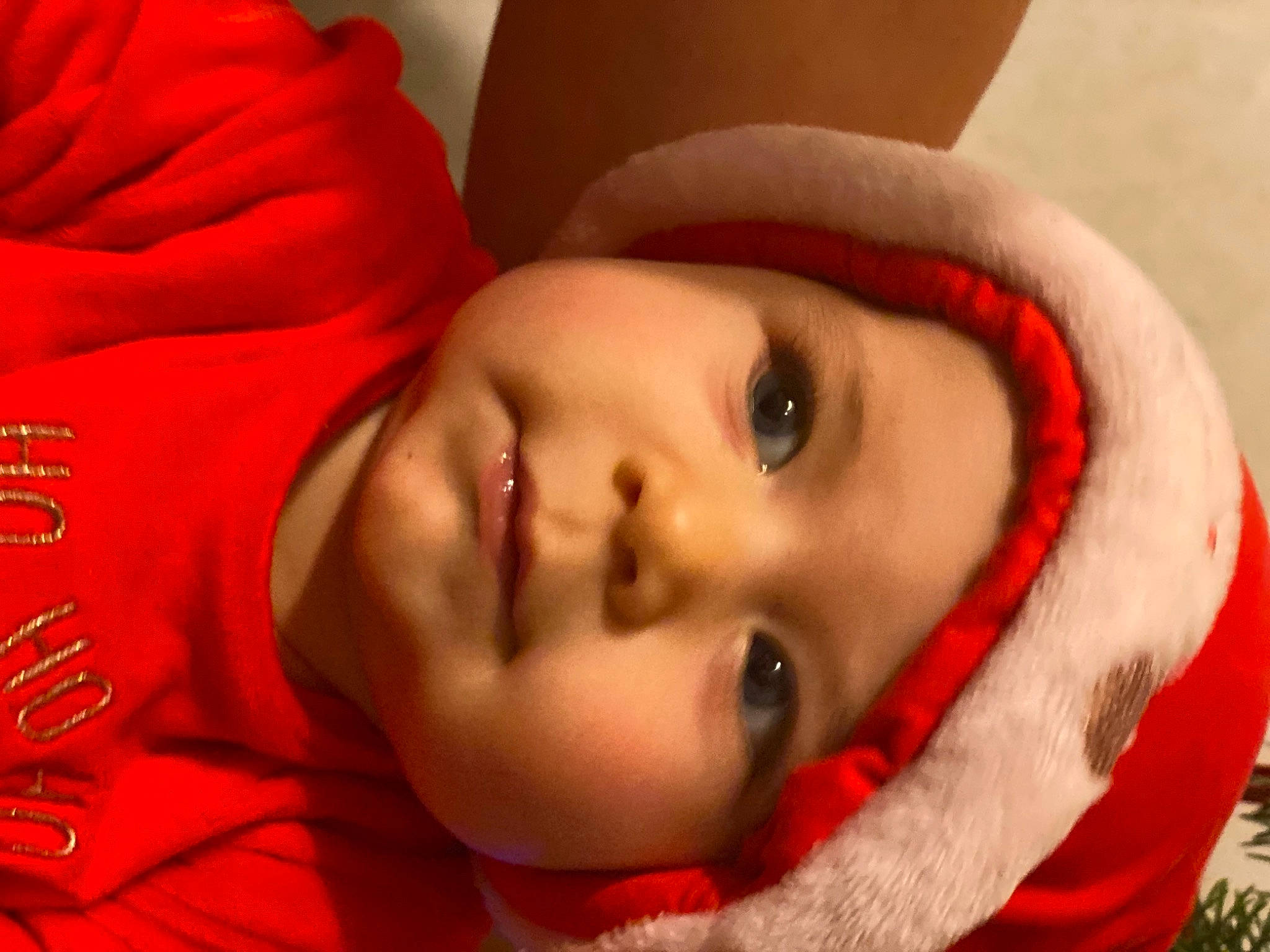 Cataleya participe au concours pour gagner de l'argent avec cette photo : baby, cheek, chin, eye, eyebrow, eyelash, forehead, happy, headgear, headwear, human_body, iris, lip, mouth, nose, orange, organ, outerwear, person, red