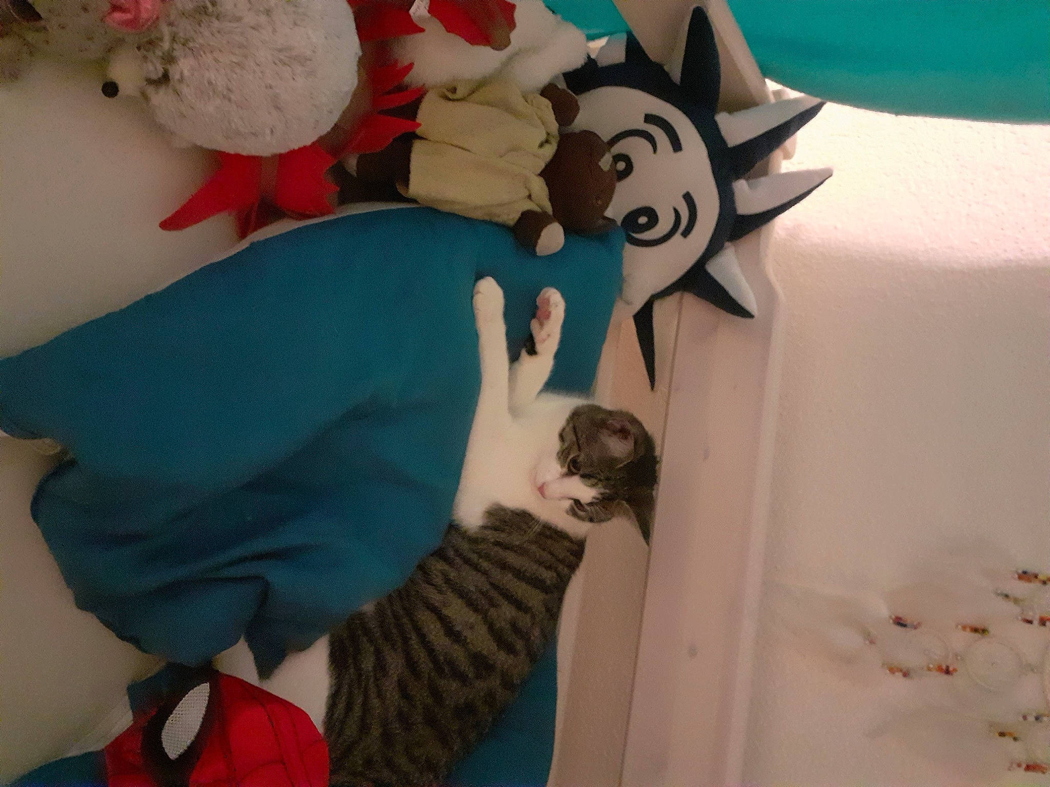 Ilhi a rejoint le concours — aidez-le/la à gagner de superbes lots ! art, illustration