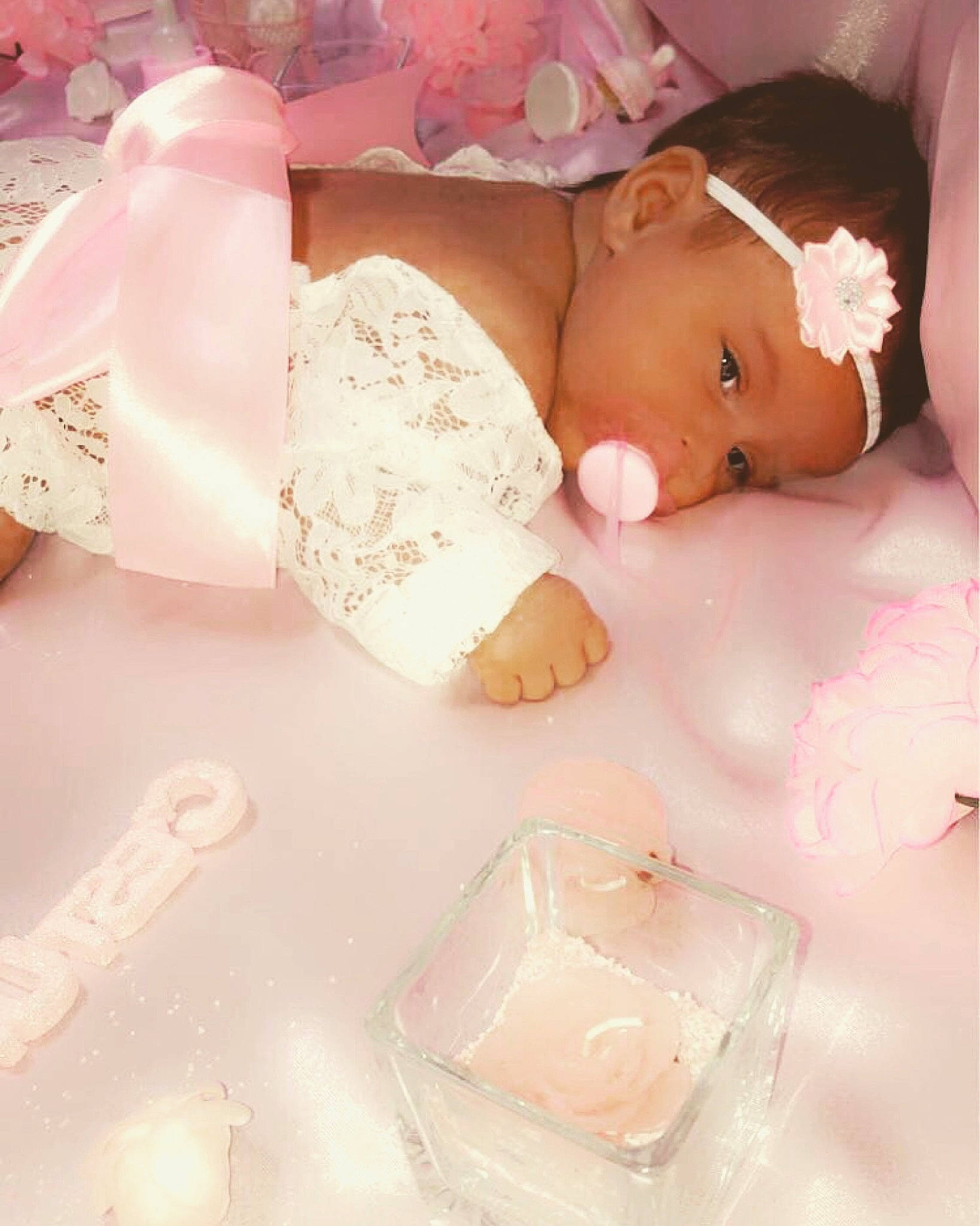 Ivy a rejoint le concours — aidez-le/la à gagner de superbes lots ! baby, child, headwear, person, pink, skin