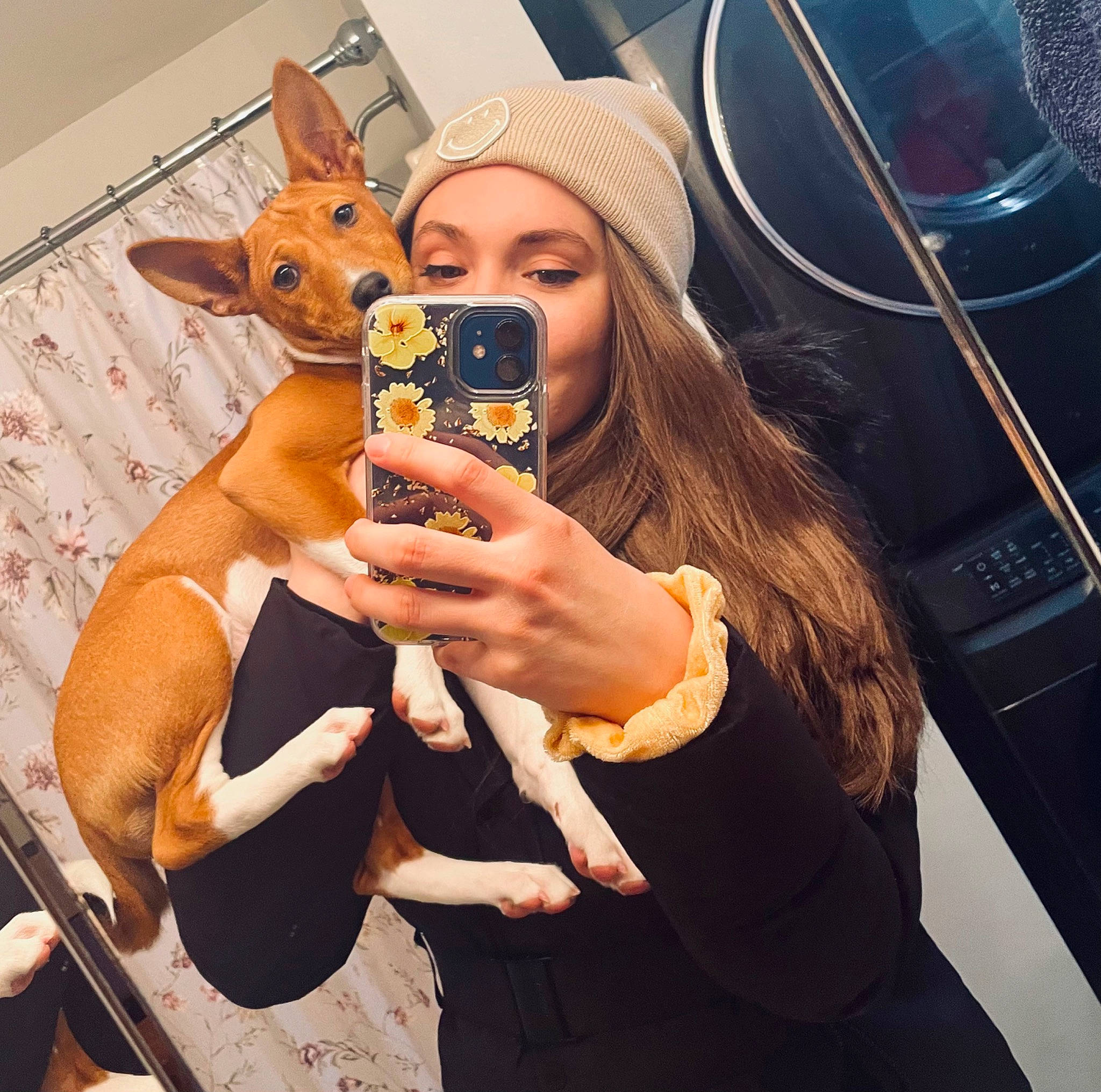 Boots is registered to the contest to win money with this photo: abdomen, audio_equipment, blond, cap, carnivore, companion_dog, dog_breed, eyewear, fashion_accessory, fawn, felidae, gesture, happy, headgear, jewellery, long_hair, nail, selfie, street_fashion, sun_hat