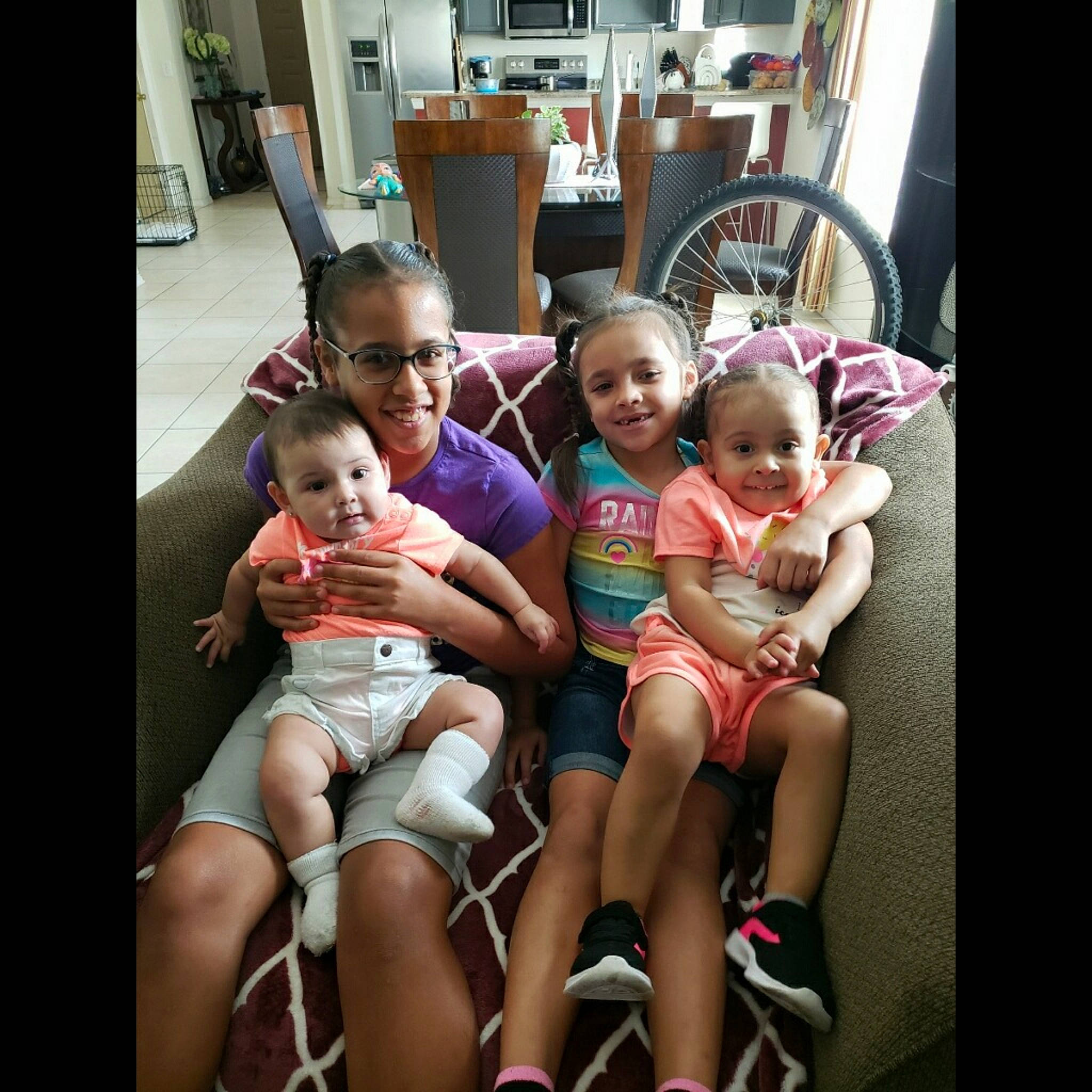 Jalina is registered to the contest to win money with this photo: chair, child, cool, ear, family, fun, happy, joy, lap, leg, people, person, photography, product, sitting, smile, snapshot, style, summer, thigh