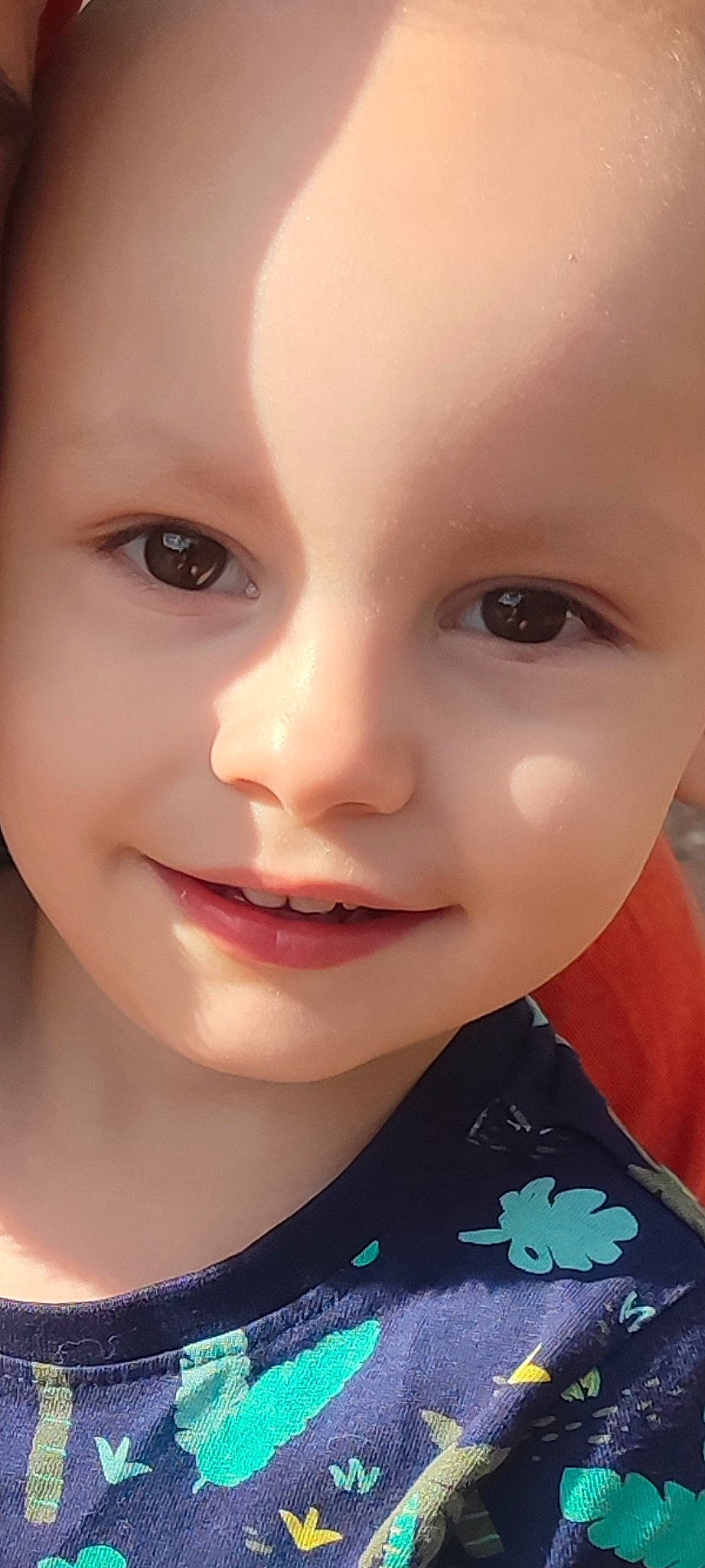 Thiago participe au concours pour gagner de l'argent avec cette photo : baby, cheek, child, chin, ear, eye, eyebrow, eyelash, facial_expression, forehead, hair, happy, head, headwear, iris, joy, lip, mouth, nose, person