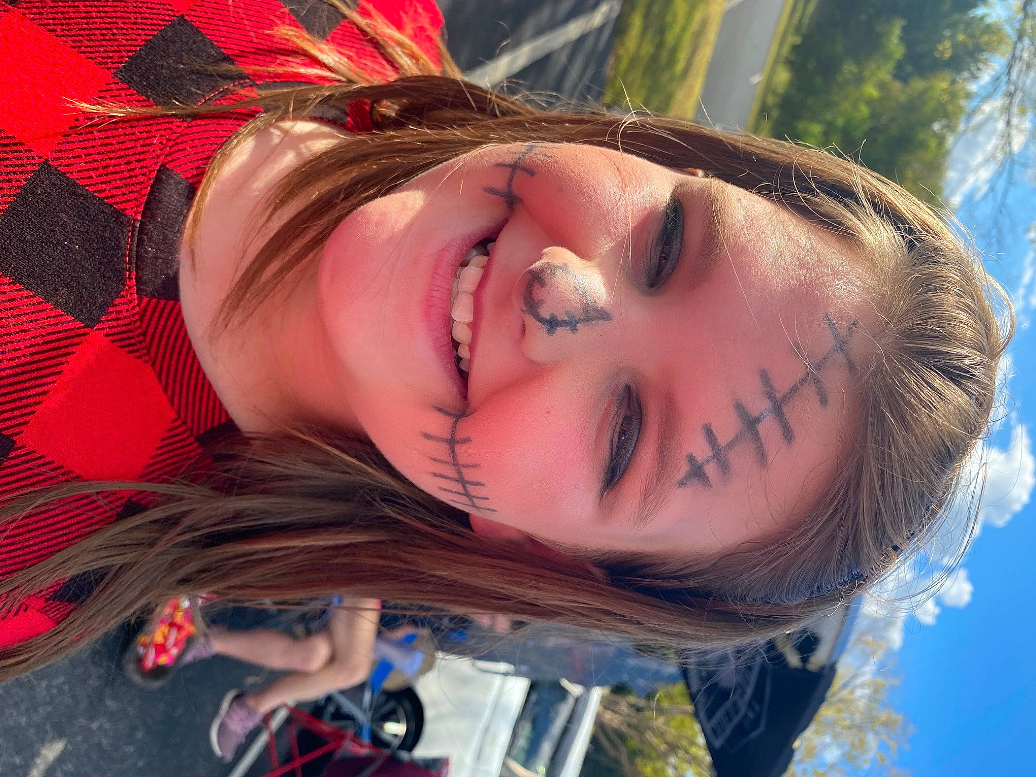 Morgan is registered to the contest to win money with this photo: chin, eyebrow, eyelash, face, facial_expression, flash_photography, hair, hairstyle, happy, iris, joy, lip, mouth, nose, people_in_nature, person, plant, skin, sky, smile