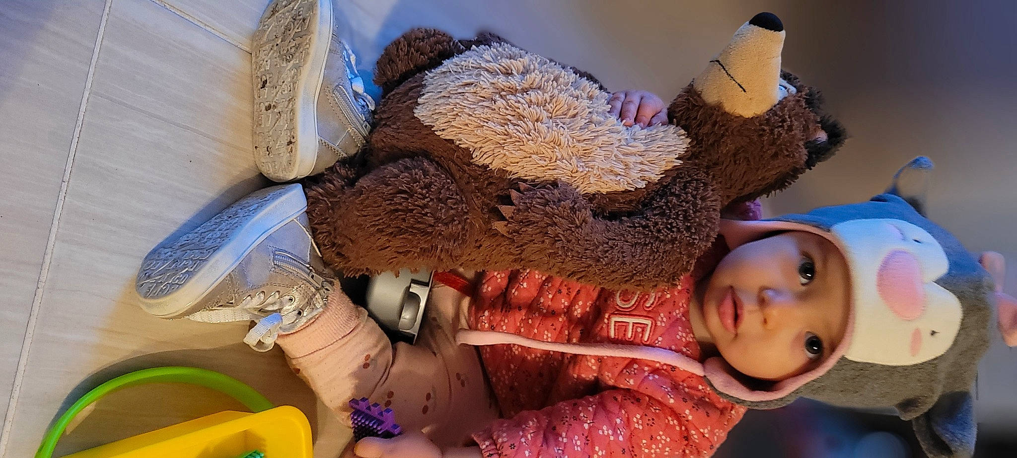 Alessia a rejoint le concours — aidez-le/la à gagner de superbes lots ! baby, bracelet, child, craft, fashion_accessory, fun, fur, glove, happy, headwear, jewellery, knitting, leisure, nail, pattern, person, soil, thread, toddler, tradition