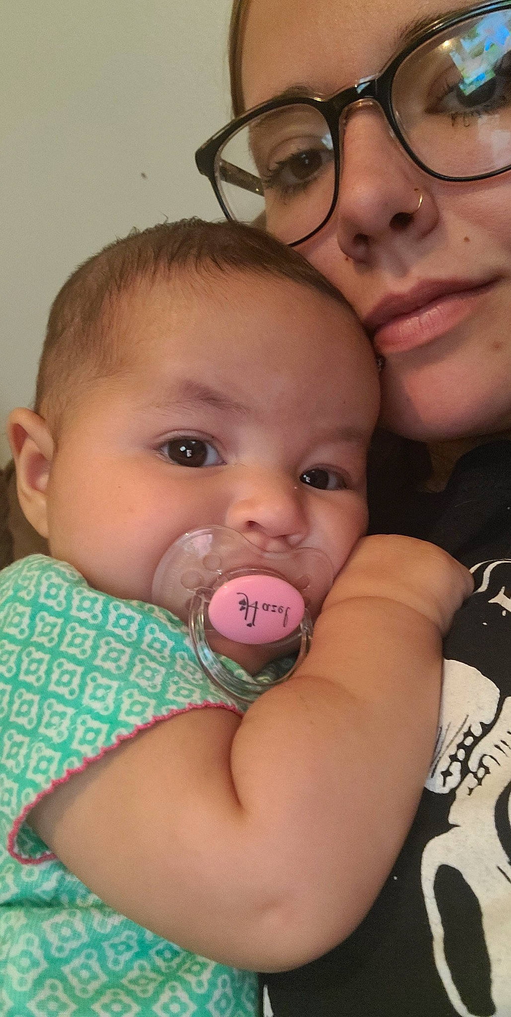 Hazel joined the competition — help win amazing prizes! cheek, chin, ear, eyebrow, eyelash, face, facial_expression, finger, gesture, hairstyle, happy, human, interaction, iris, lip, mouth, nose, organ, person, skin