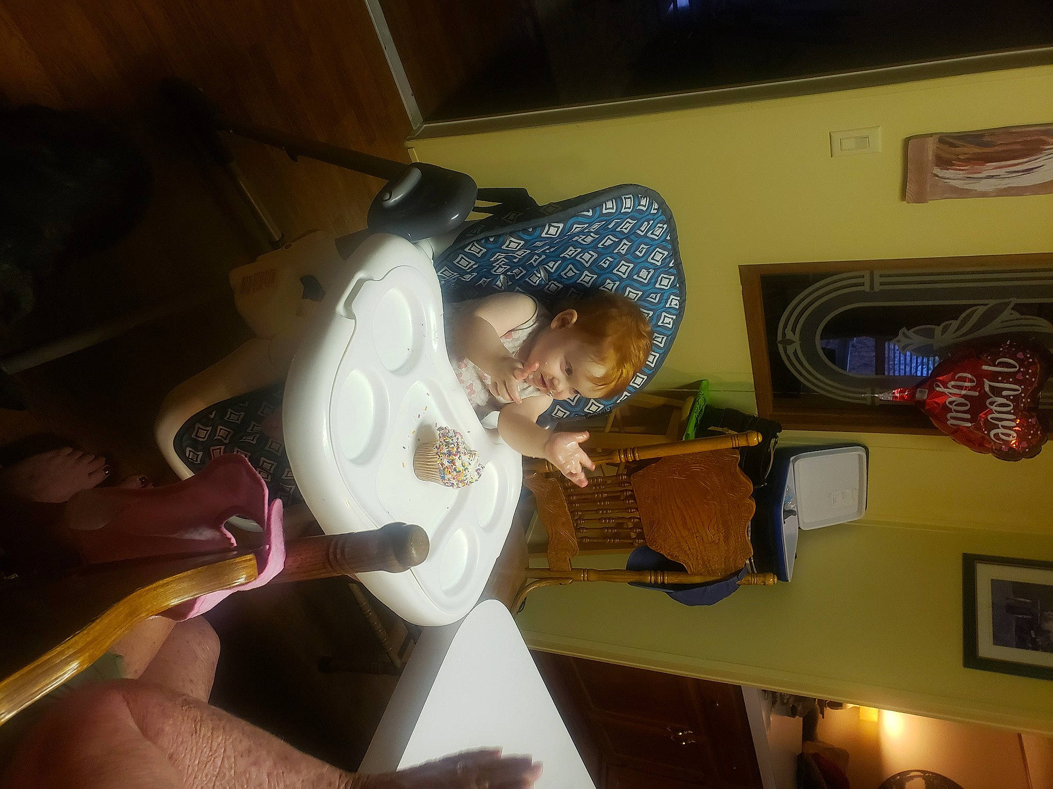 Brittney is registered to the contest to win money with this photo: eyewear, finger, fun, hat, machine, nail, person, personal_protective_equipment, picture_frame, room, space, t_shirt