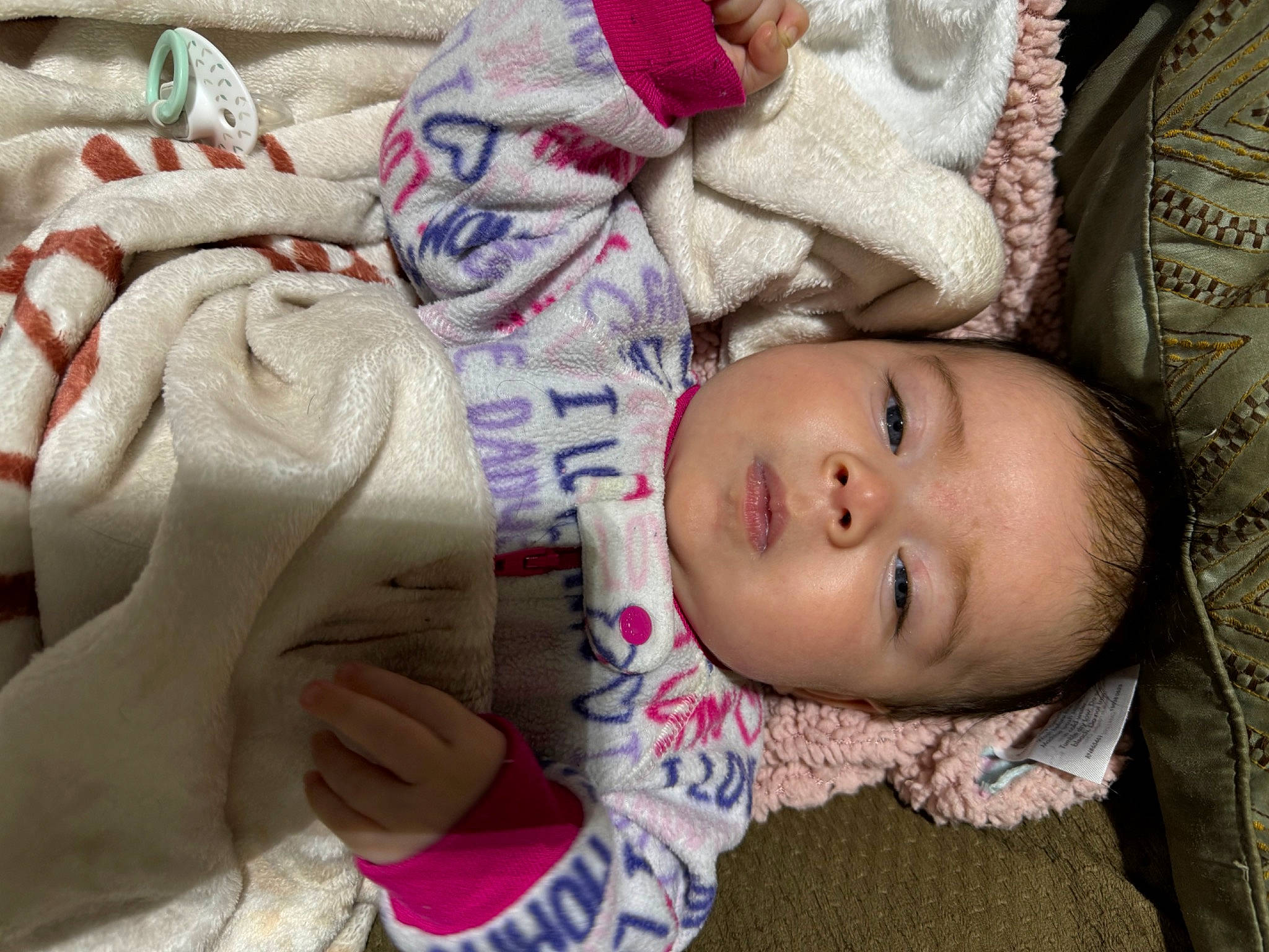 Oaklynn is registered to the contest to win money with this photo: baby, baby_toddler_clothing, beauty, cheek, child, close_up, comfort, eye, eyelash, hand, head, headgear, lip, mammal, mouth, nose, person, product, skin, toddler