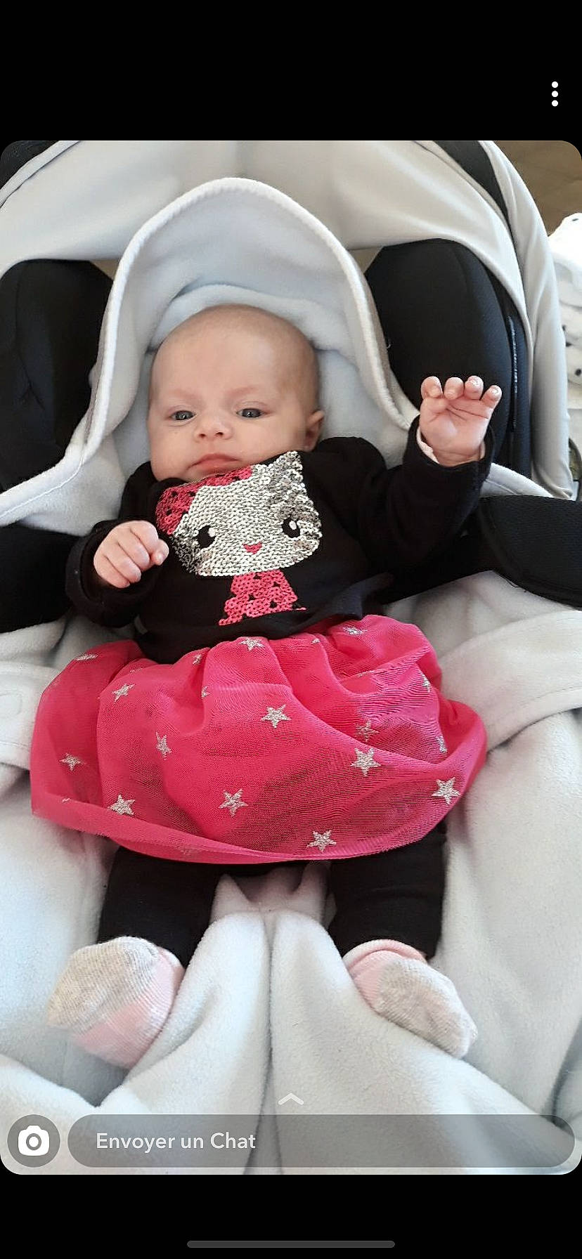 Maëlie participe au concours pour gagner de l'argent avec cette photo : baby, baby_carriage, baby_in_car_seat, baby_products, car_seat, child, person, pink, product, toddler