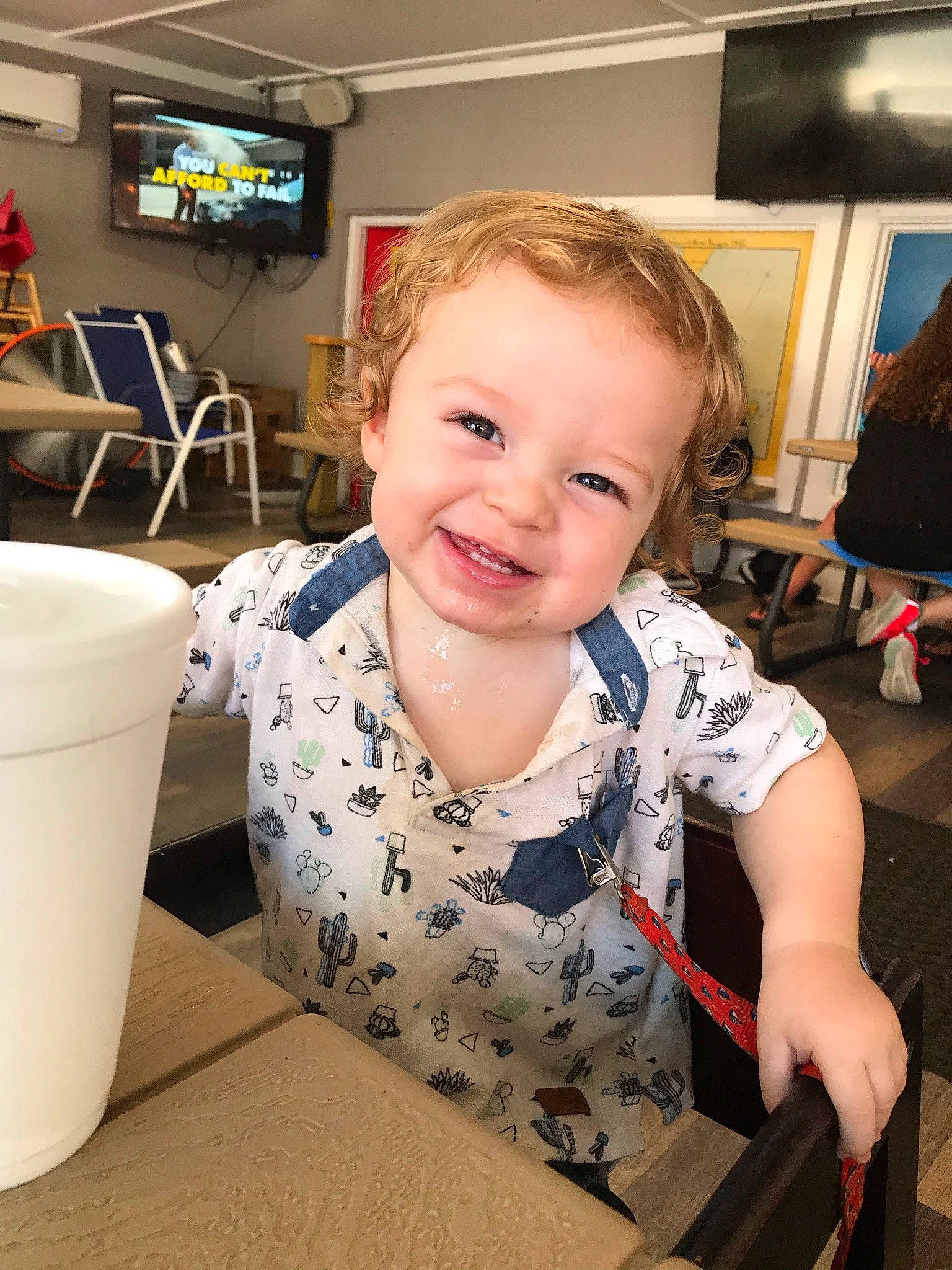 Ryver is registered to the contest to win money with this photo: arm, baby, cheek, child, face, fun, head, joy, person, play, skin, smile, toddler, vacation