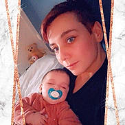 Talya a rejoint le concours — aidez-le/la à gagner de superbes lots ! baby, pacifier, sleeping, adult, person, portrait, teddy_bear, bed, blanket, indoor, closeup, face, calm, resting, cozy, marble_background, frame, sparkle, soft_light, casual