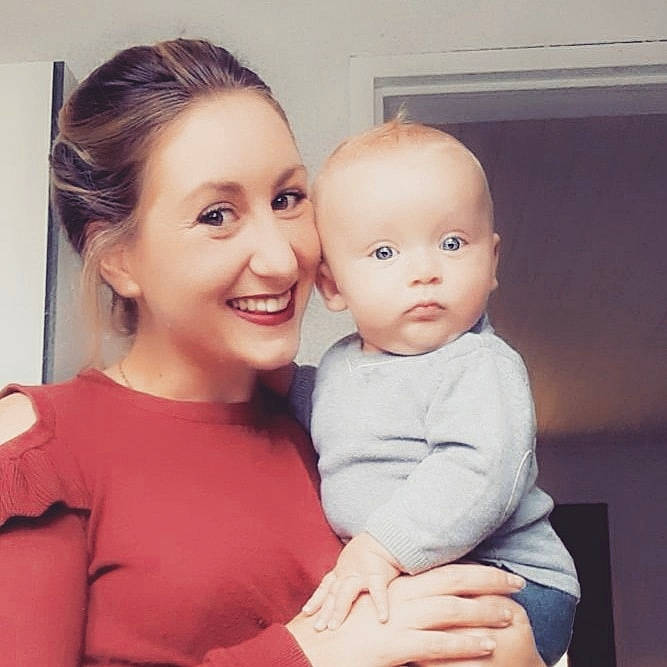 Matteo a rejoint le concours — aidez-le/la à gagner de superbes lots ! baby, cheek, child, ear, face, family, family_pictures, happy, head, joy, love, people, person, sitting, skin, smile, toddler