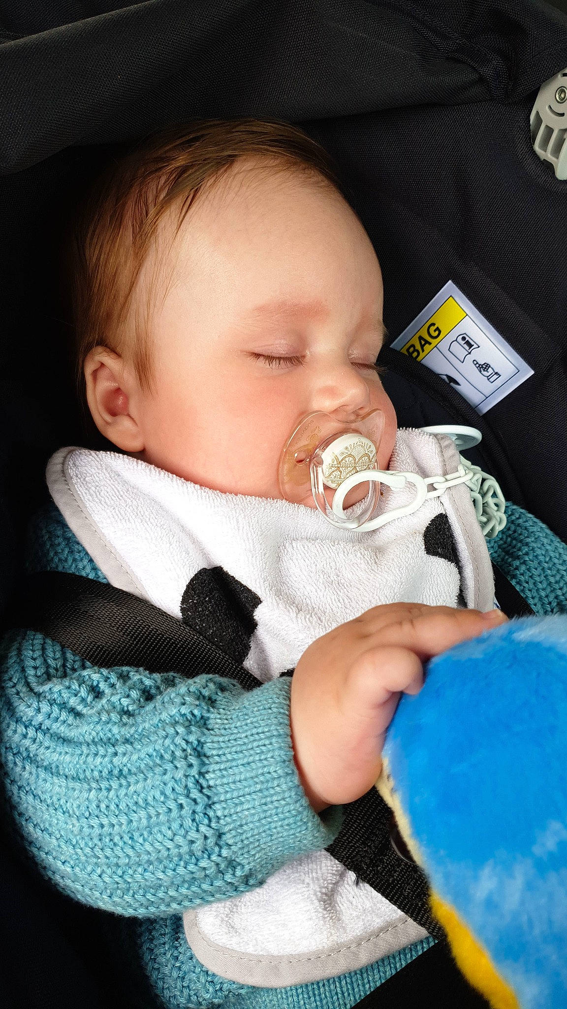 Darius Ariann participe au concours pour gagner de l'argent avec cette photo : baby, baby_products, cheek, child, crochet, hand, joy, knitting, nose, person, product, toddler, wool