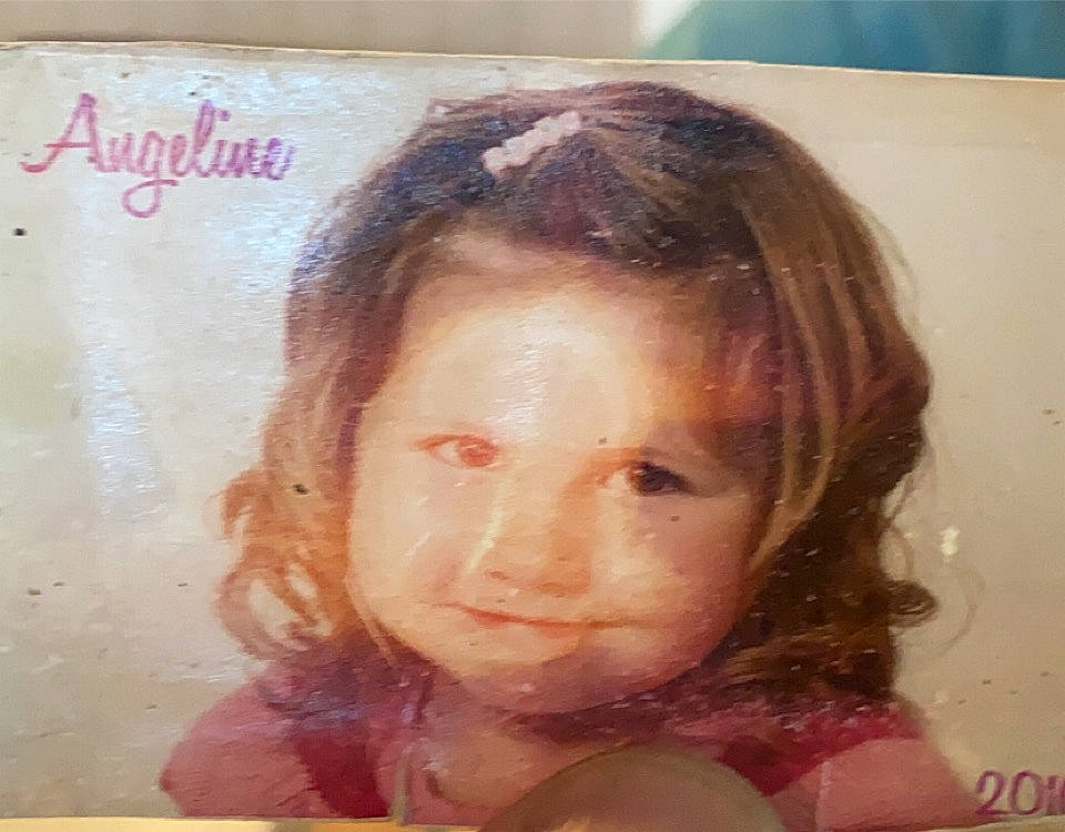 Angeline joined the competition — help win amazing prizes! bathing, blond, brown_hair, cheek, child, chin, ear, eyebrow, eyelash, forehead, fun, happy, iris, lip, mouth, nose, paint, person, skin, smile