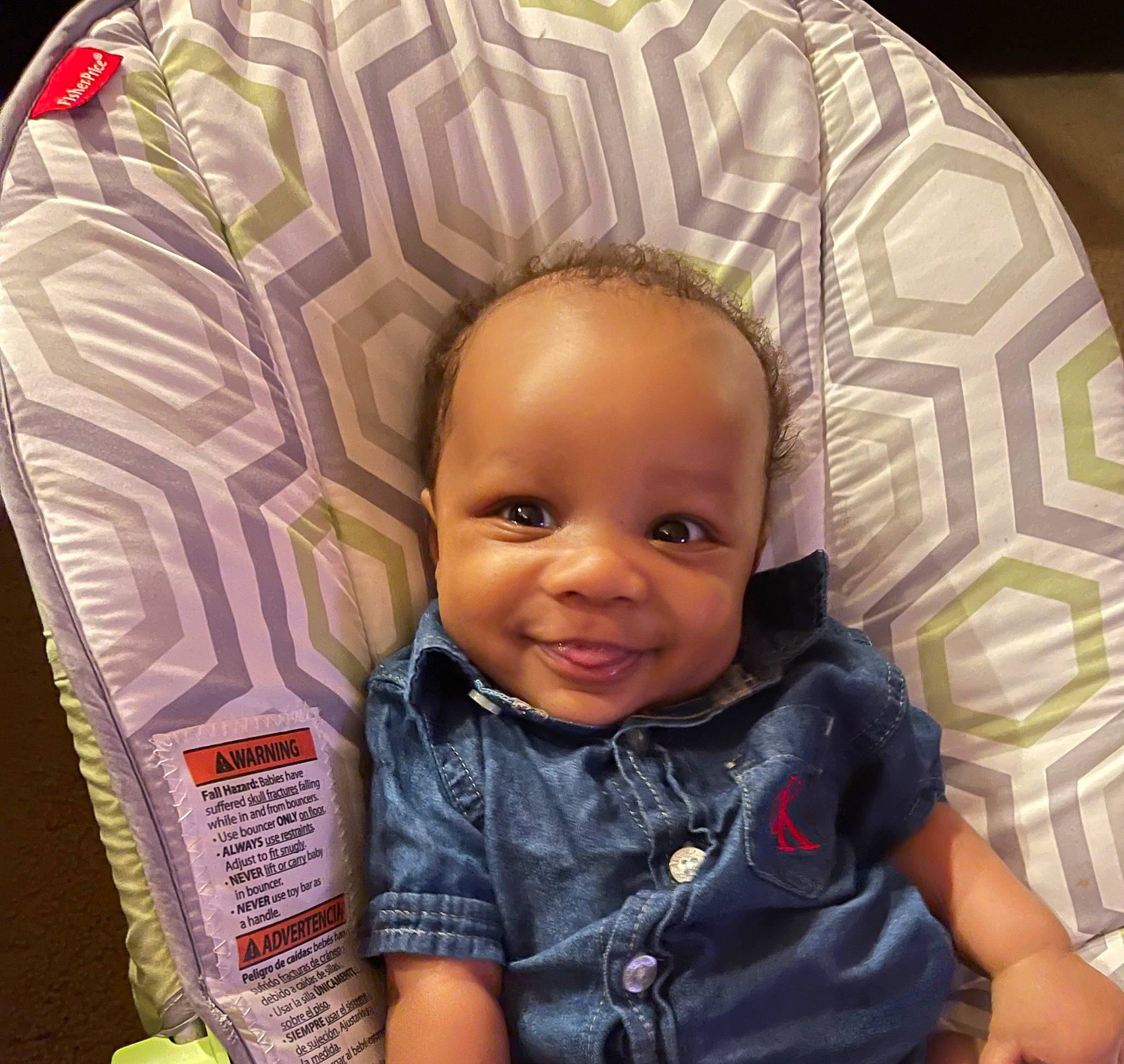 Sereno is registered to the contest to win money with this photo: baby, baby_toddler_clothing, beauty, cheek, child, comfort, cool, forehead, hairstyle, happy, human, iris, joy, nose, organ, person, product, skin, sleeve, smile