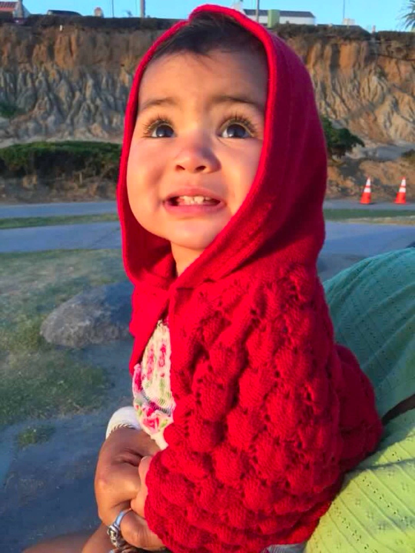 Sunny is registered to the contest to win money with this photo: cheek, child, crochet, girl, knitting, magenta, neck, outerwear, person, pink, scarf, smile, textile, toddler