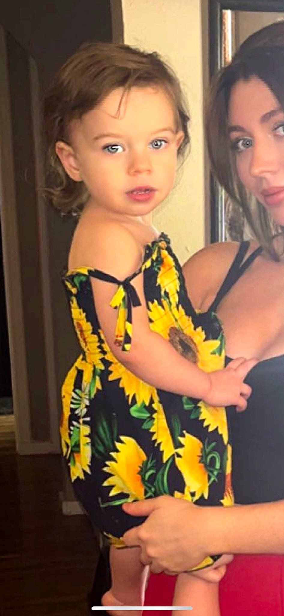 Athena is registered to the contest to win money with this photo: beauty, black_hair, dress, eye, eyebrow, eyelash, face, fashion, fashion_design, flash_photography, formal_wear, hair, hairstyle, head, iris, lip, long_hair, makeover, organ, person