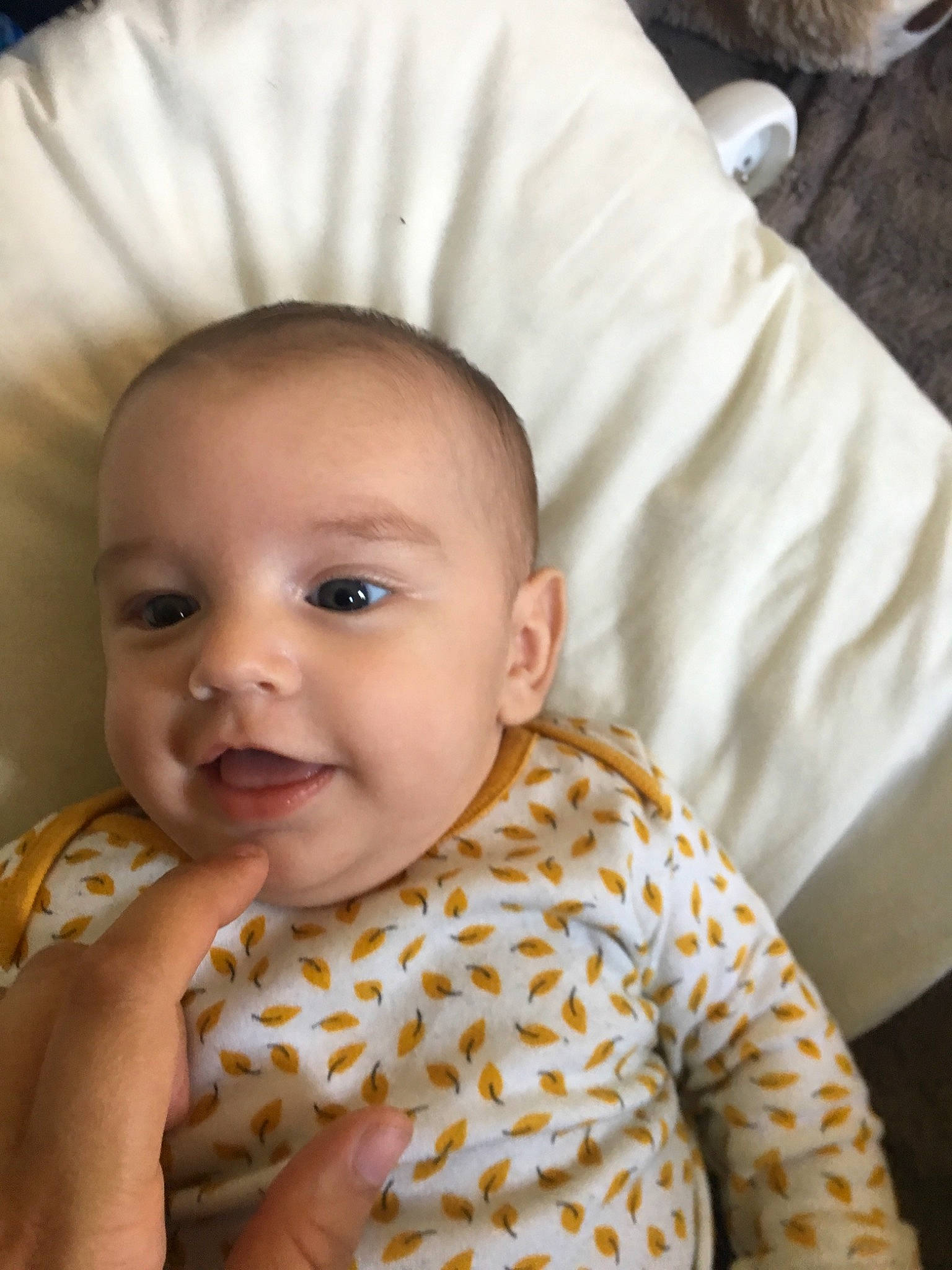 Andrew participe au concours pour gagner de l'argent avec cette photo : baby, baby_products, cheek, child, eye, face, head, lip, nose, person, skin, smile, toddler